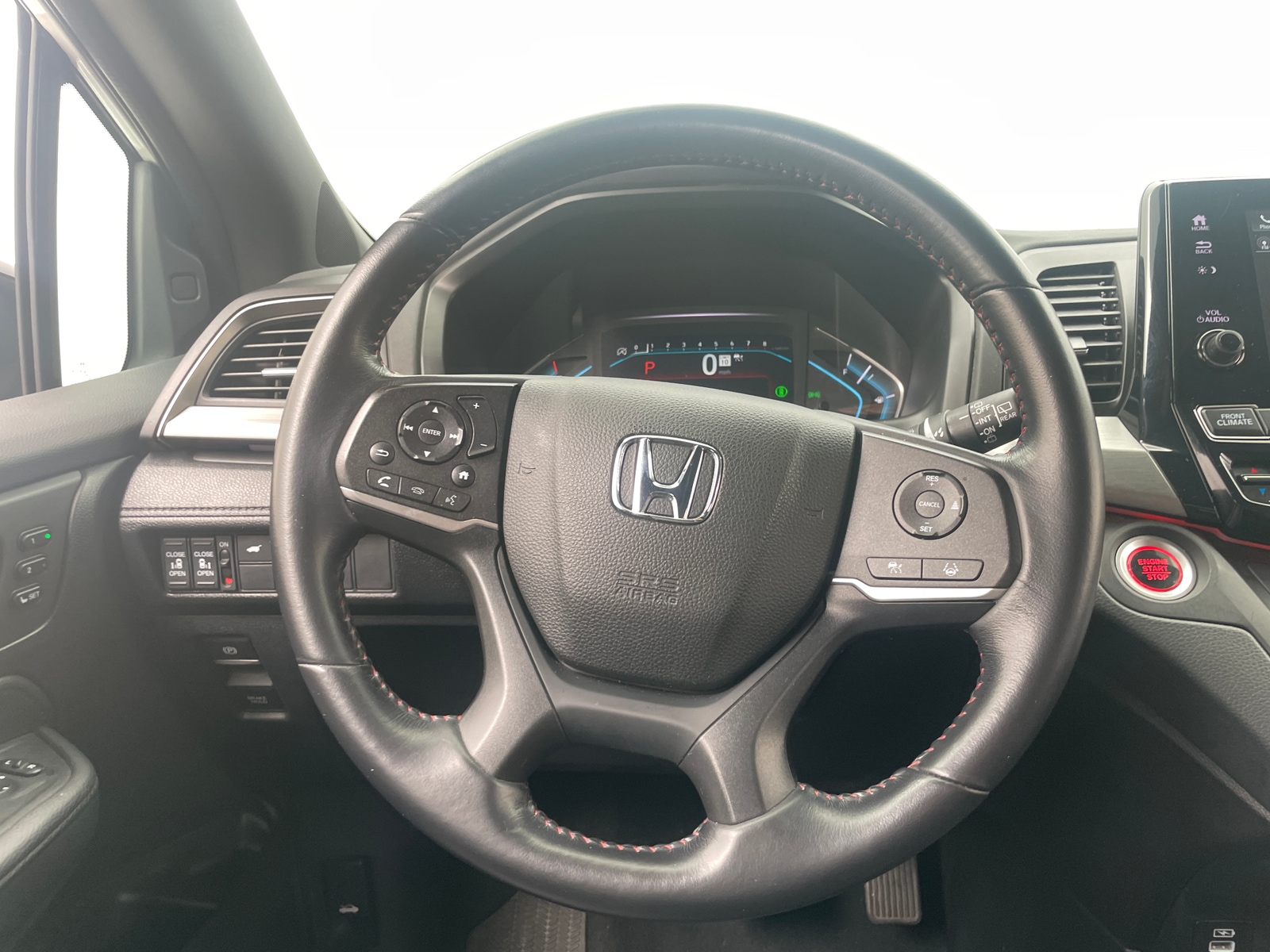Thumbnail: 2023 Honda Odyssey - 4