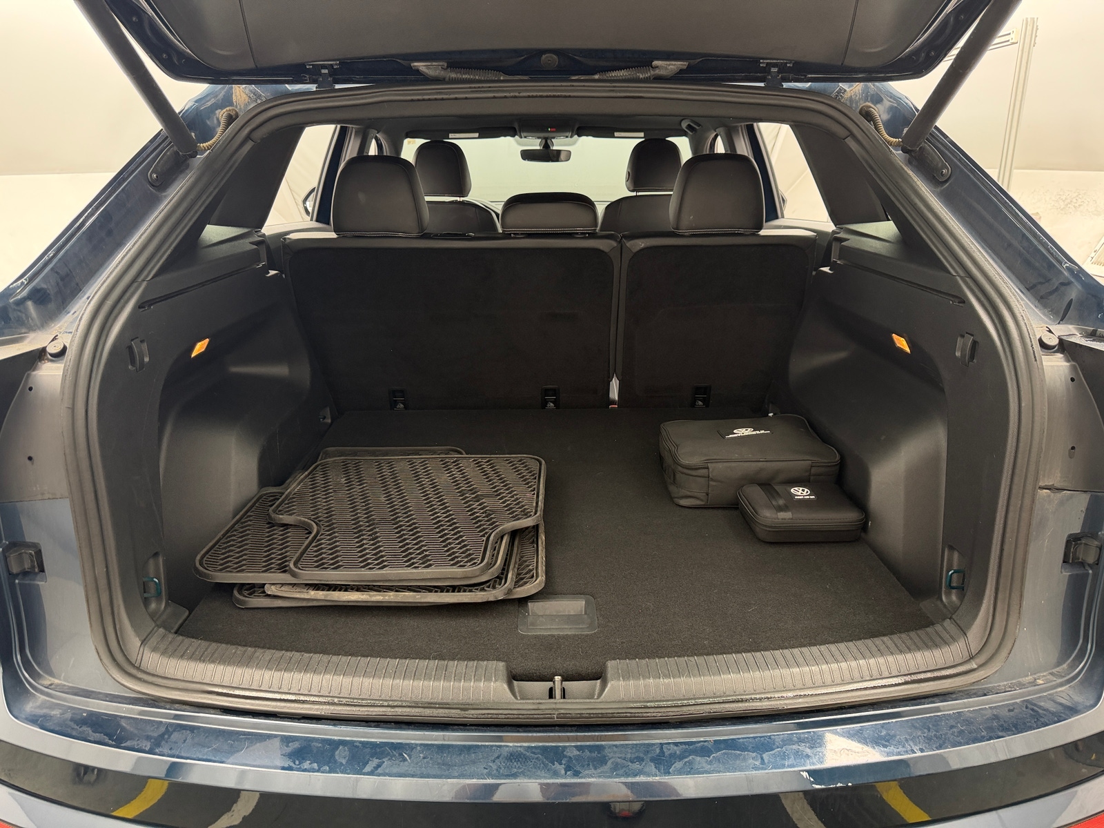 Thumbnail: 2021 Volkswagen Atlas - 6