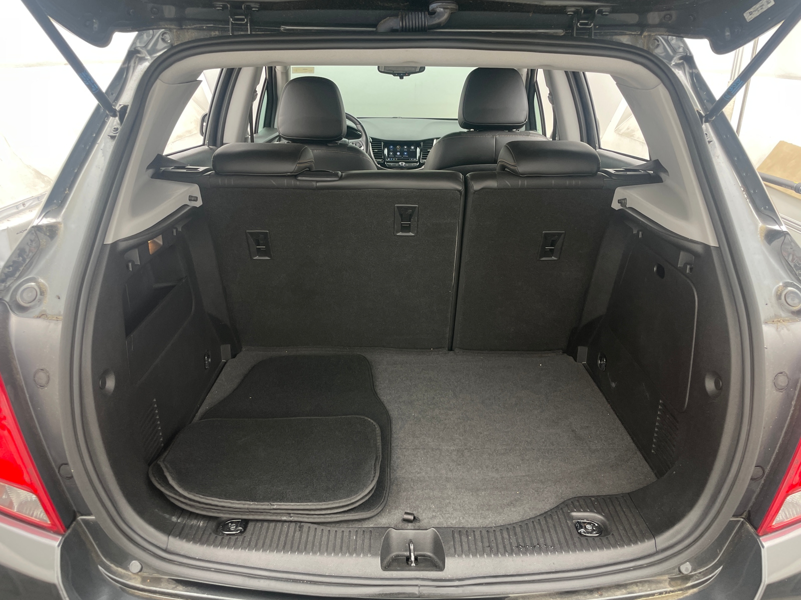 Thumbnail: 2018 Chevrolet Trax - 7