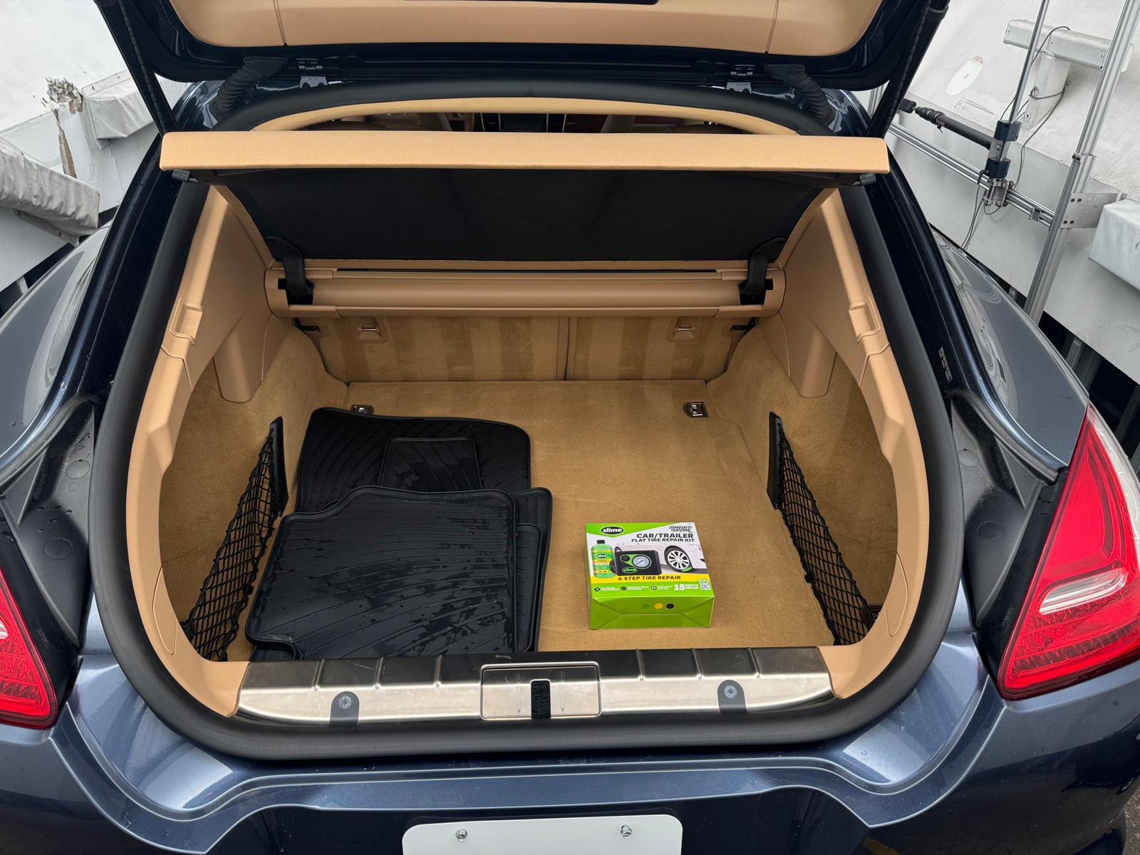 Thumbnail: 2012 Porsche Panamera - 6
