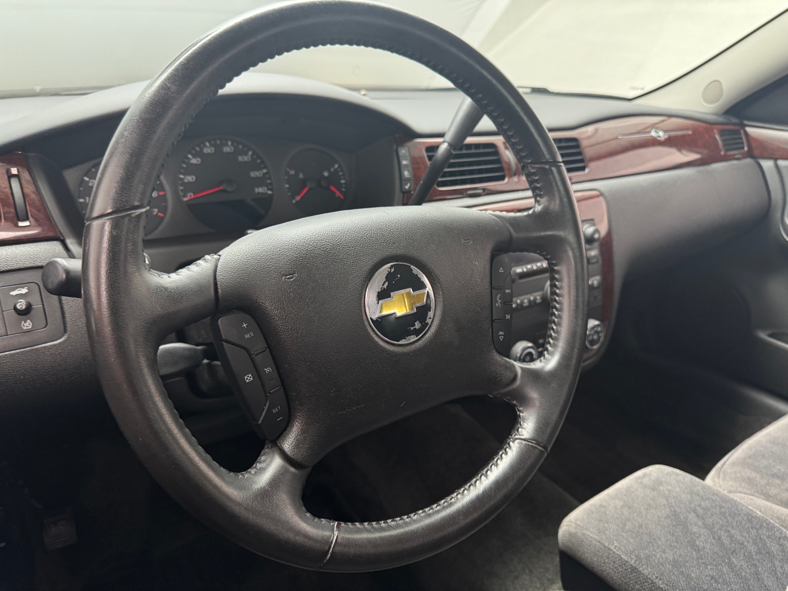 Thumbnail: 2011 Chevrolet Impala - 5