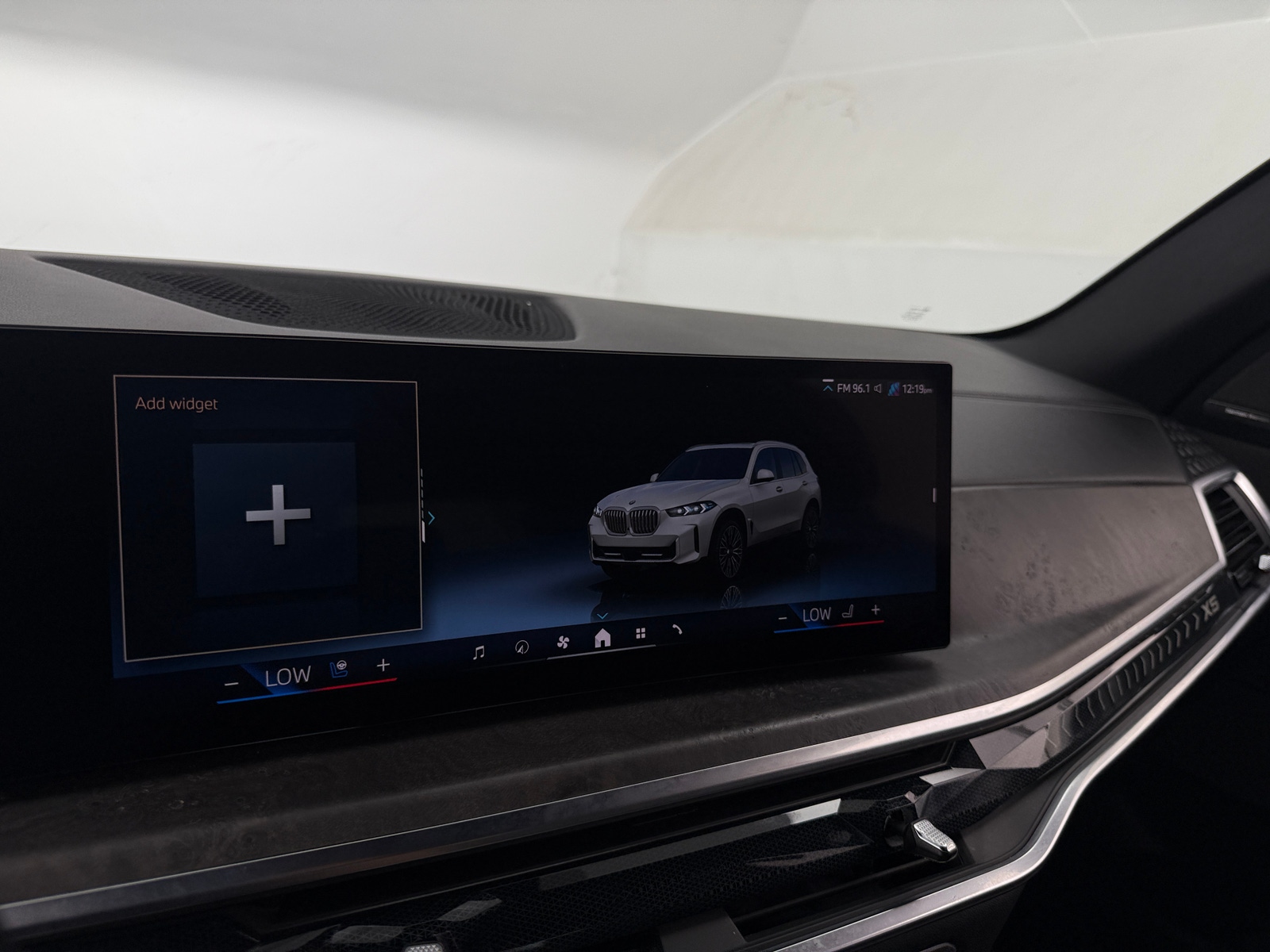 Thumbnail: 2024 BMW X5 - 3