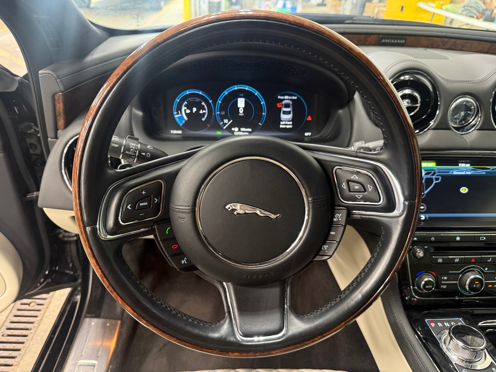 Thumbnail: 2016 Jaguar XJ - 4
