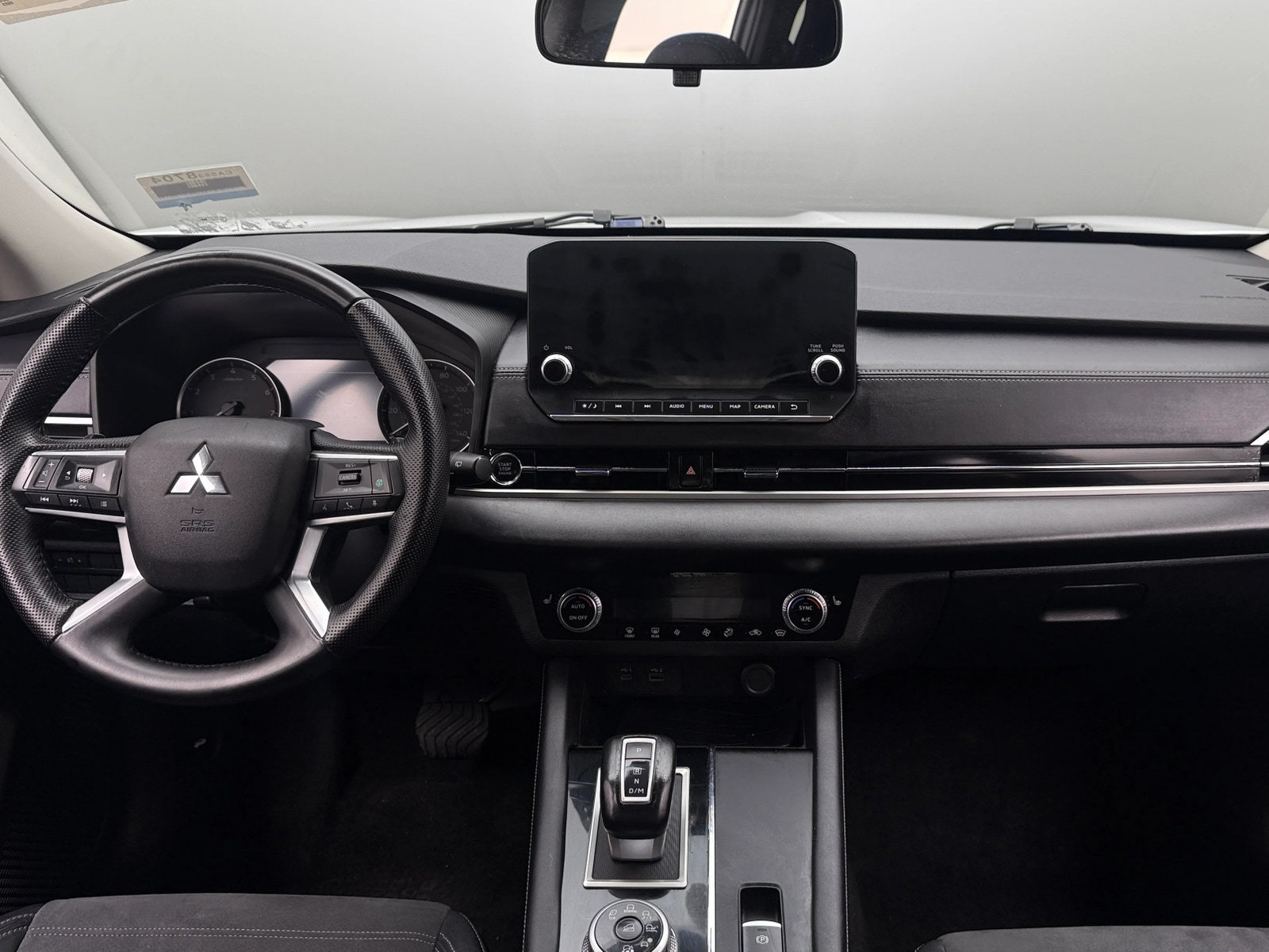 Thumbnail: 2023 Mitsubishi Outlander - 2