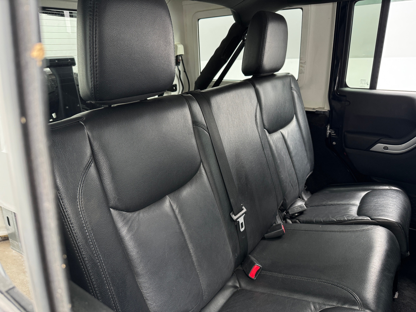 Thumbnail: 2013 Jeep Wrangler - 6