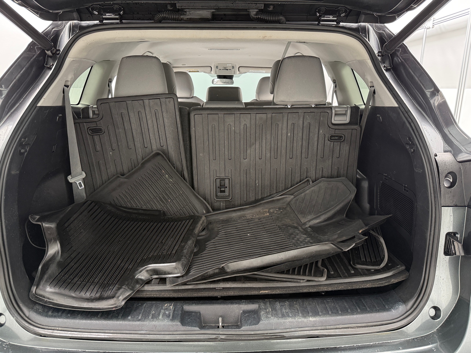 Thumbnail: 2021 Toyota Highlander - 7