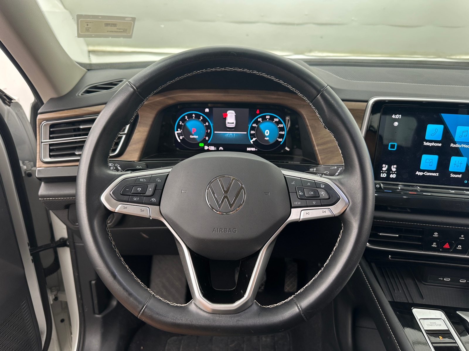 Thumbnail: 2025 Volkswagen Atlas - 4