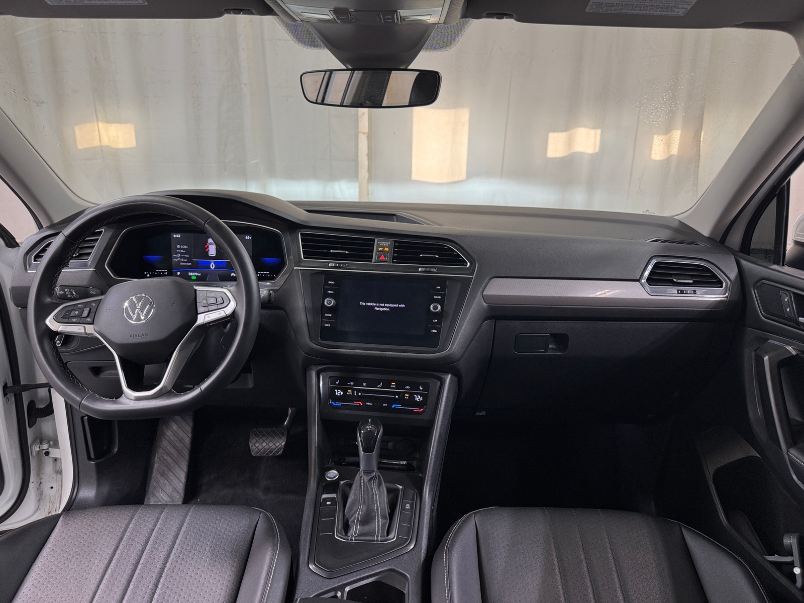 Thumbnail: 2023 Volkswagen Tiguan - 2
