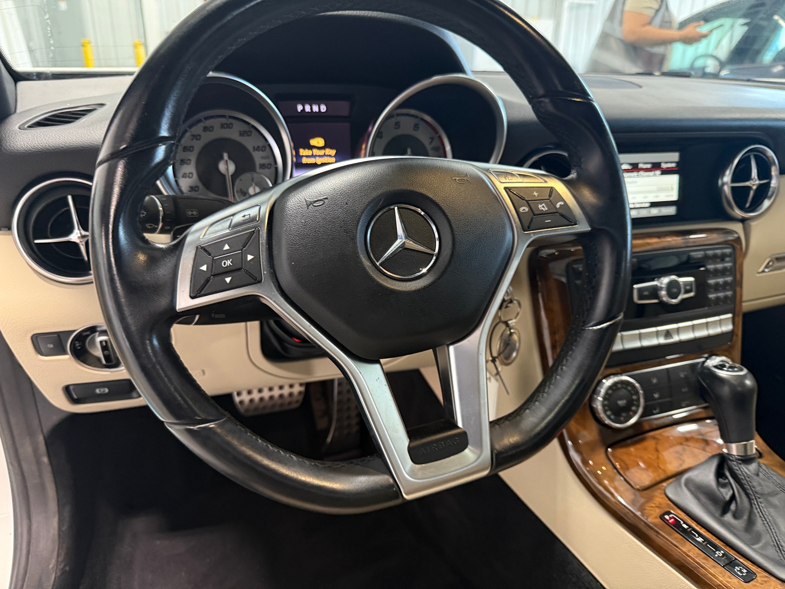 Thumbnail: 2014 Mercedes-Benz SLK - 4
