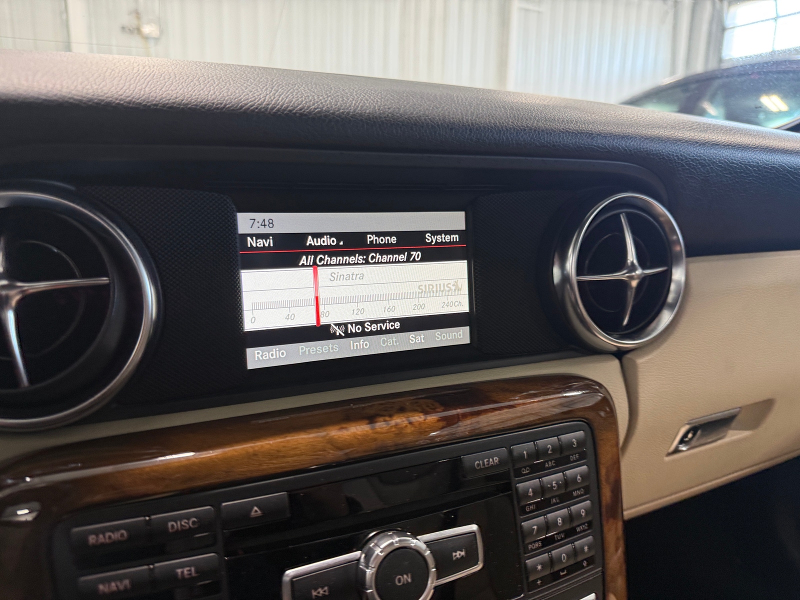 Thumbnail: 2014 Mercedes-Benz SLK - 3