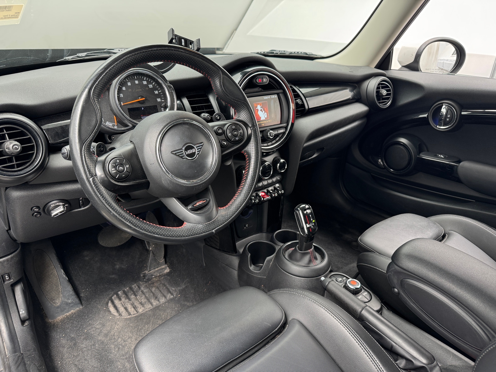 Thumbnail: 2020 MINI Cooper Hardtop - 2