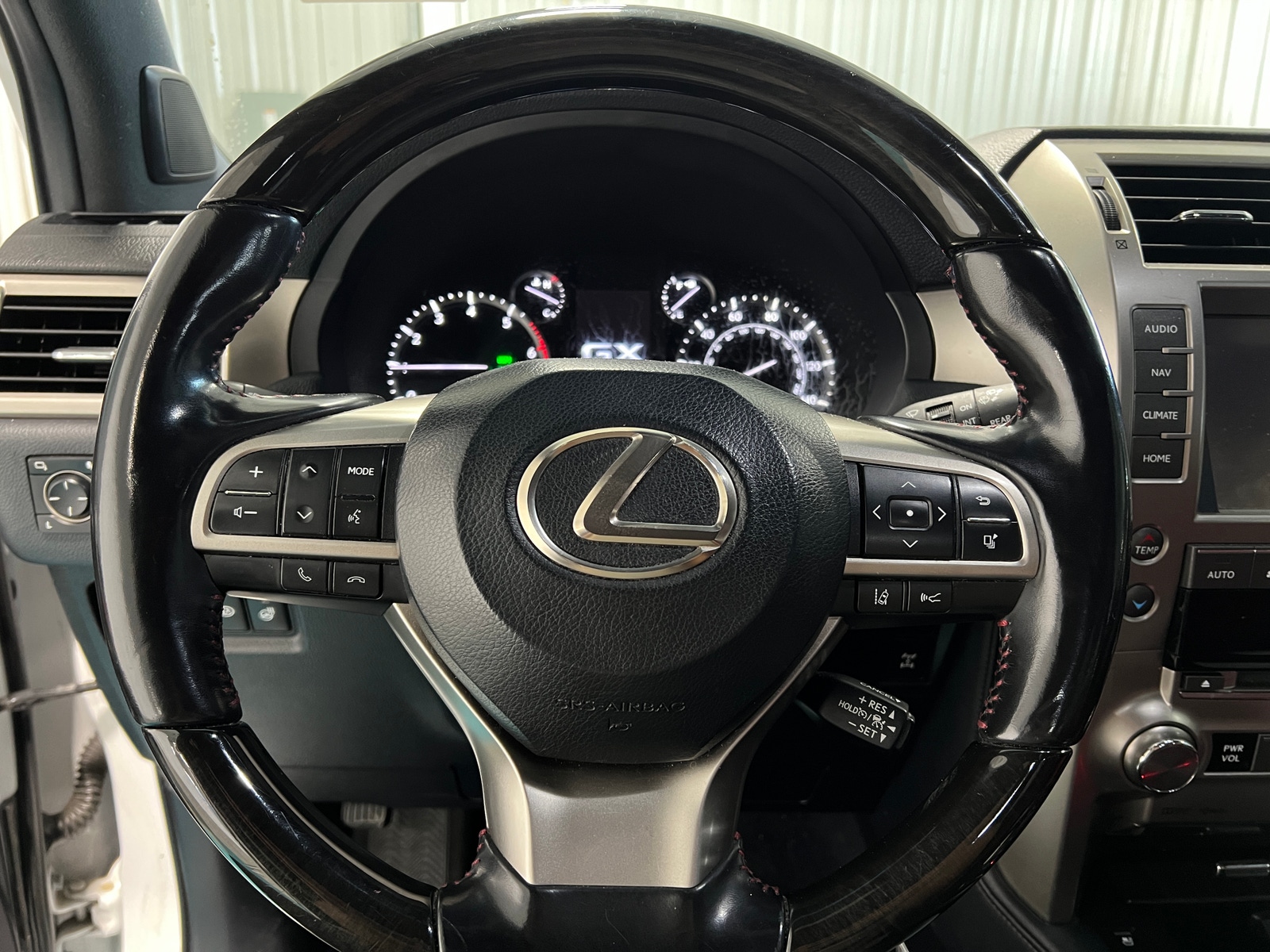 Thumbnail: 2020 Lexus GX - 4