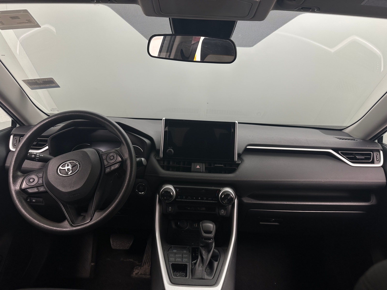 Thumbnail: 2023 Toyota RAV4 - 3