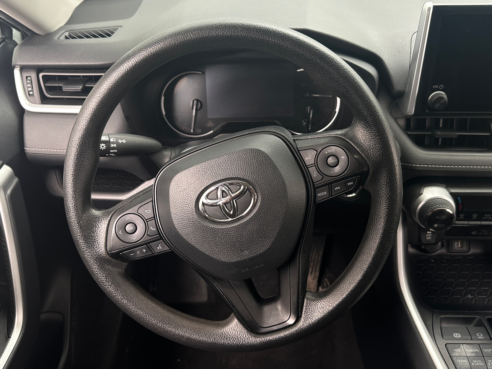 Thumbnail: 2023 Toyota RAV4 - 5
