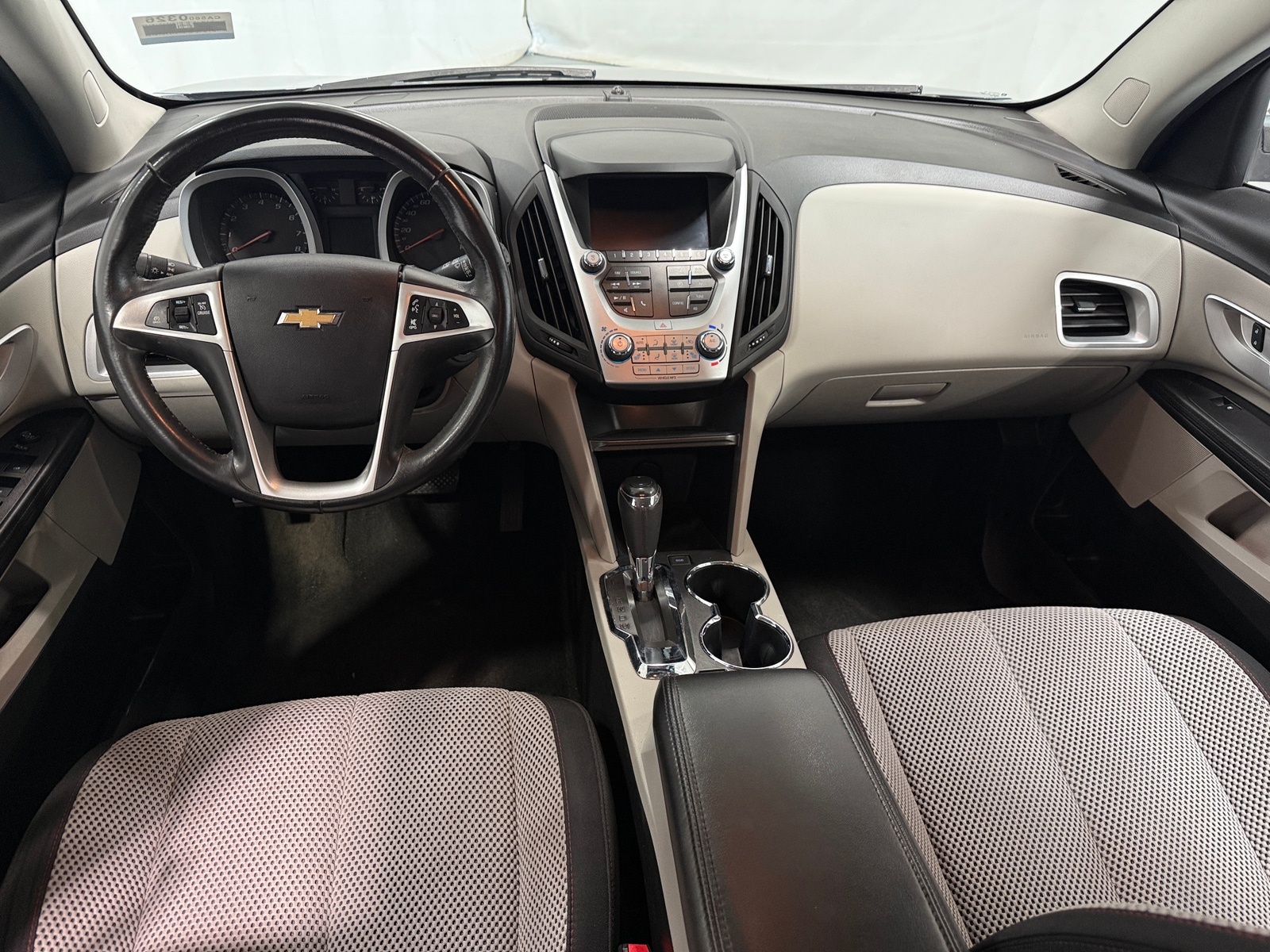 Thumbnail: 2017 Chevrolet Equinox - 3