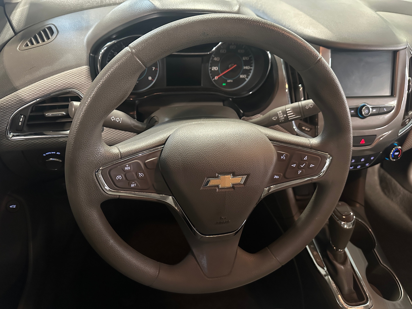 Thumbnail: 2018 Chevrolet Cruze - 5