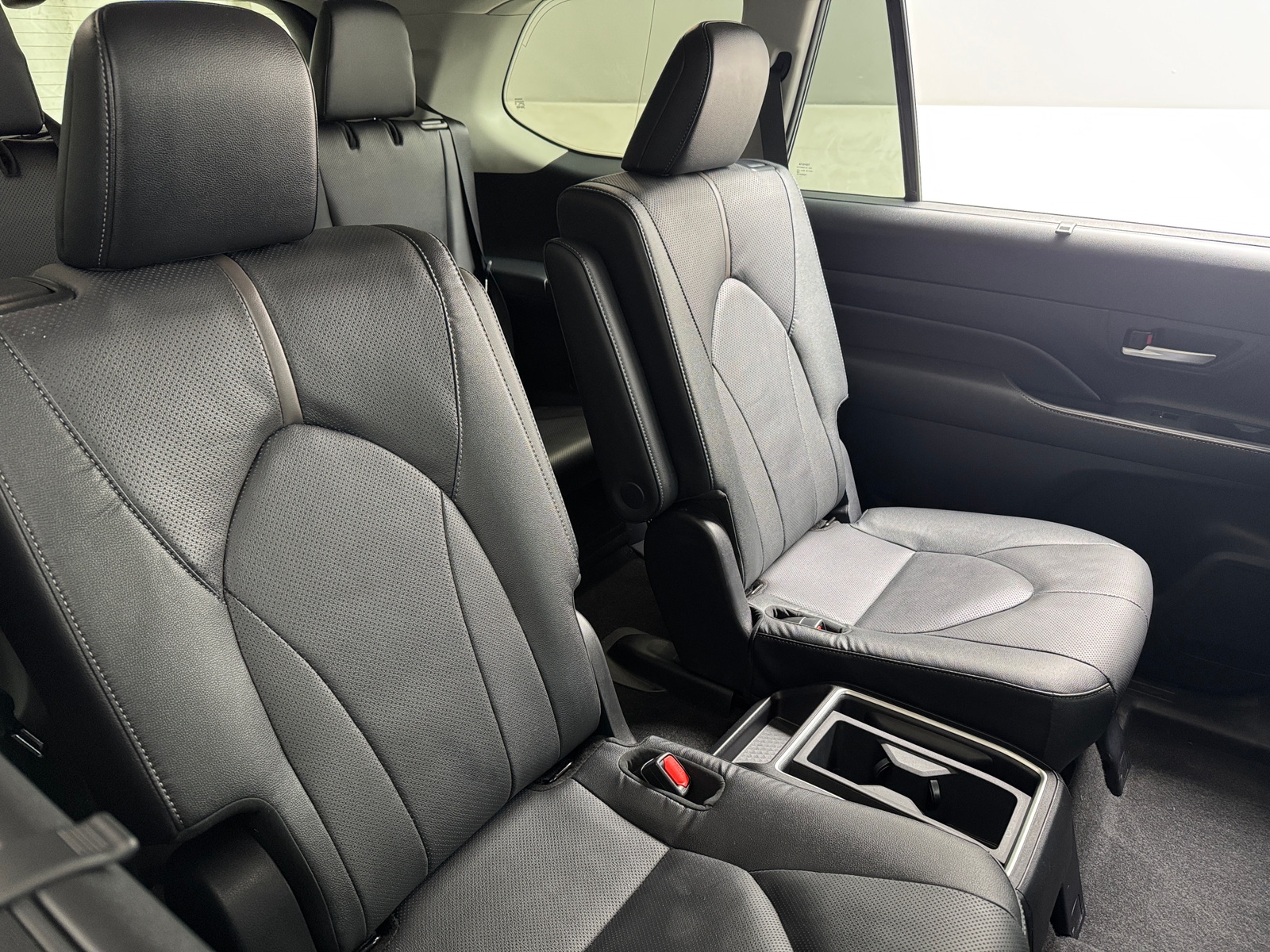 Thumbnail: 2026 Toyota Grand Highlander - 5