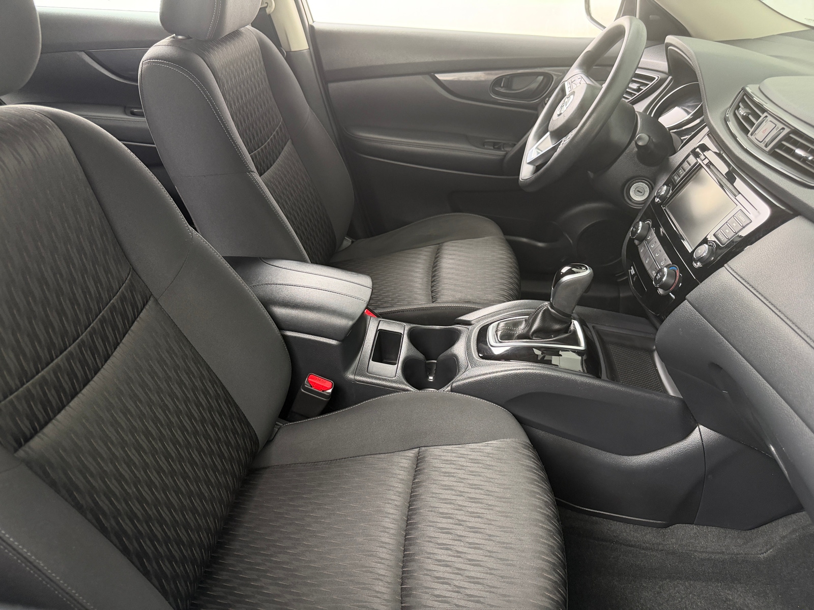 Thumbnail: 2020 Nissan Rogue - 2