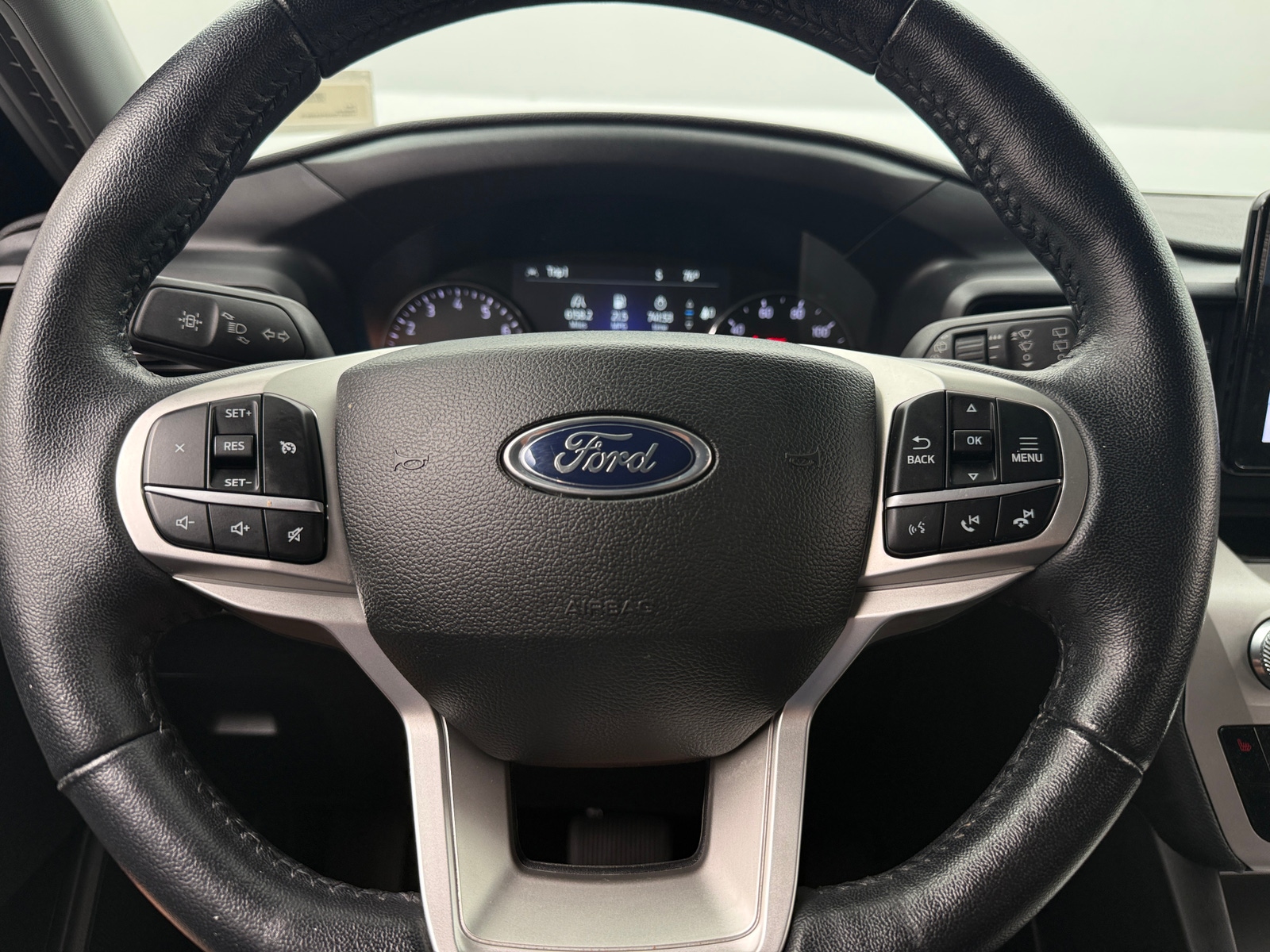 Thumbnail: 2023 Ford Explorer - 5