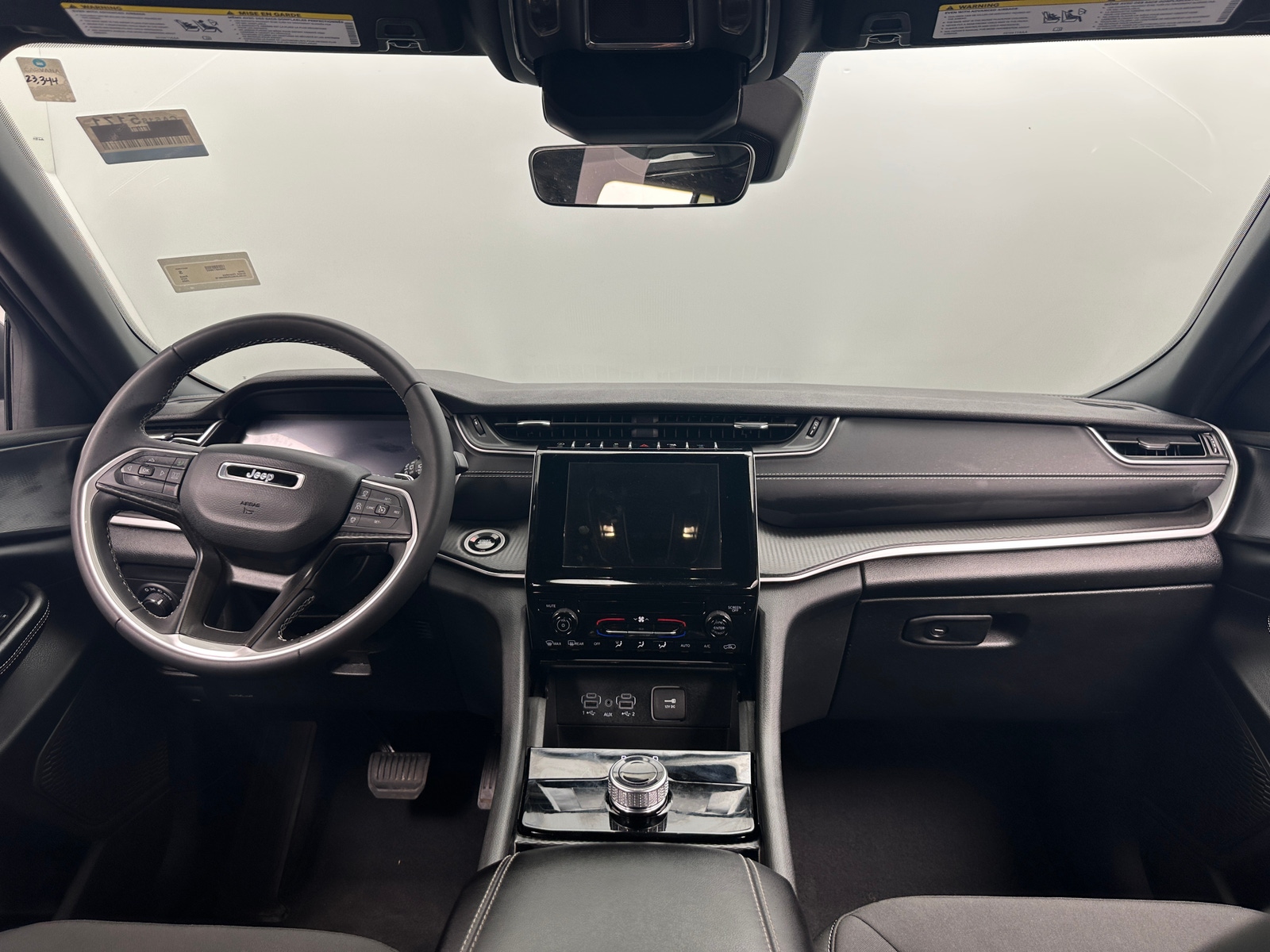 Thumbnail: 2025 Jeep Grand Cherokee - 3