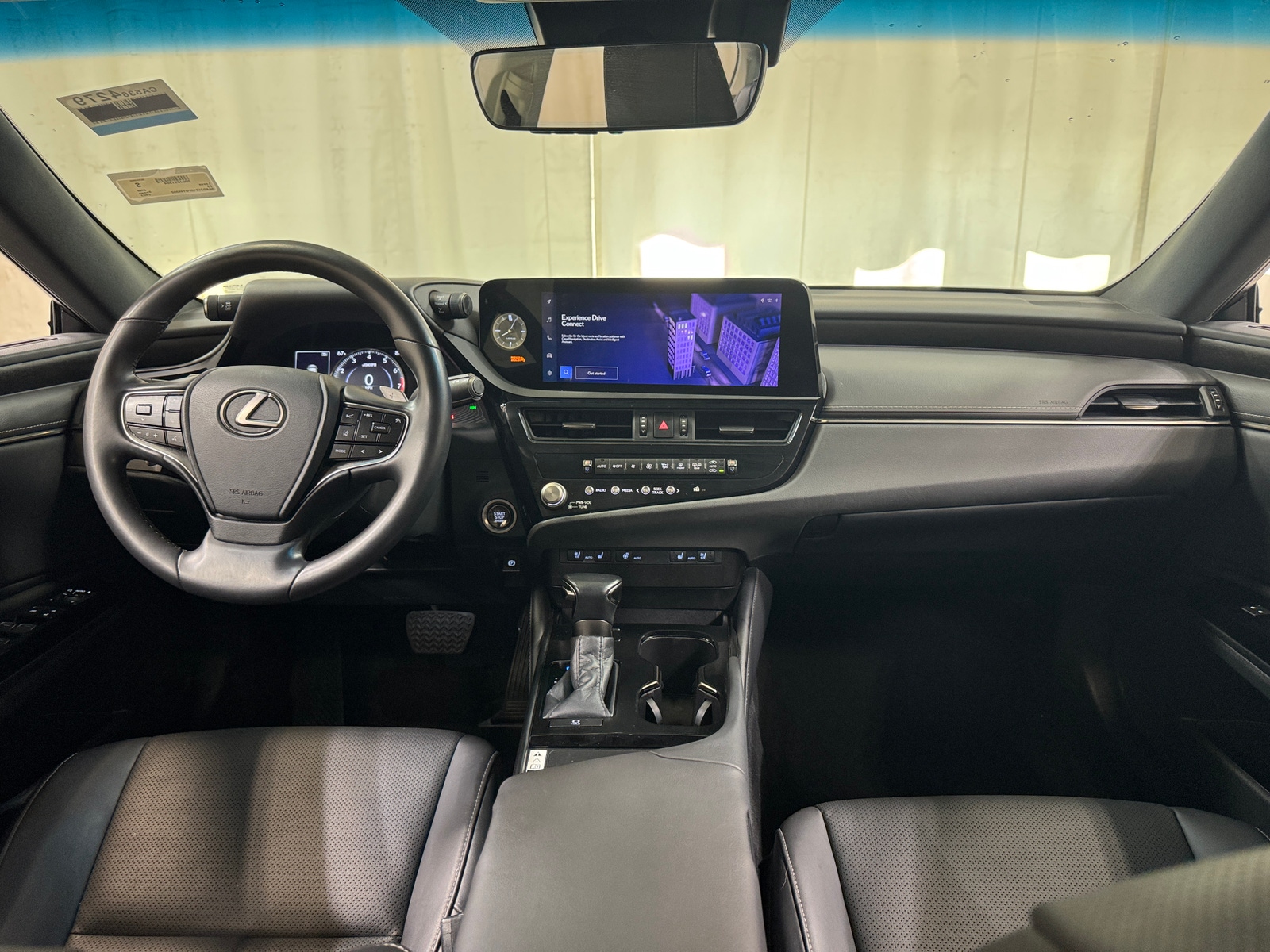 Thumbnail: 2023 Lexus ES - 2