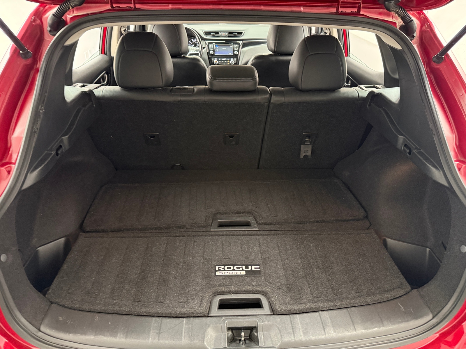 Thumbnail: 2018 Nissan Rogue Sport - 7