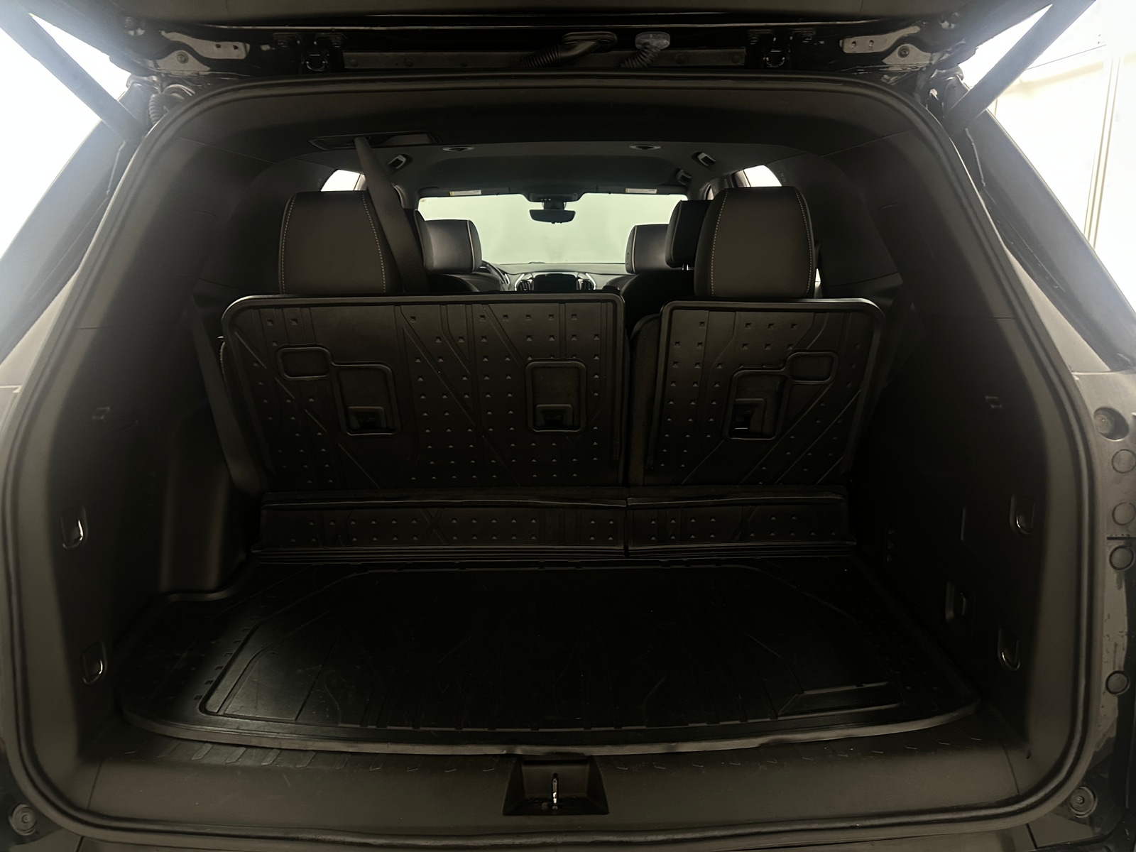 Thumbnail: 2023 Chevrolet Traverse - 6