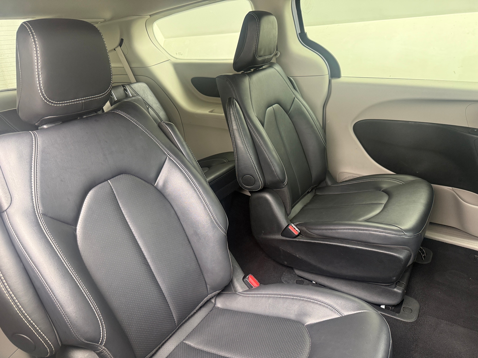Thumbnail: 2024 Chrysler Pacifica - 5