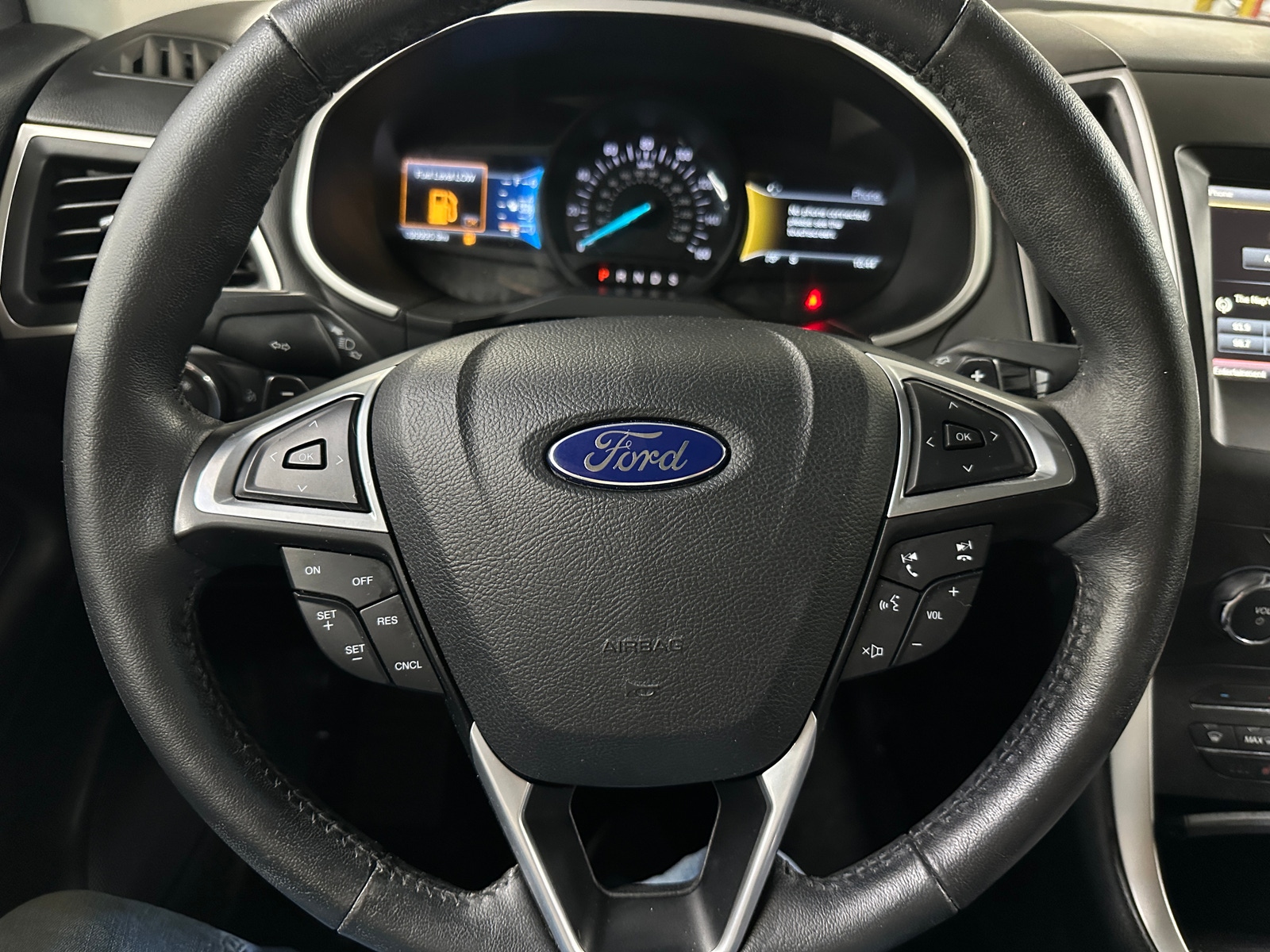 Thumbnail: 2015 Ford Edge - 4