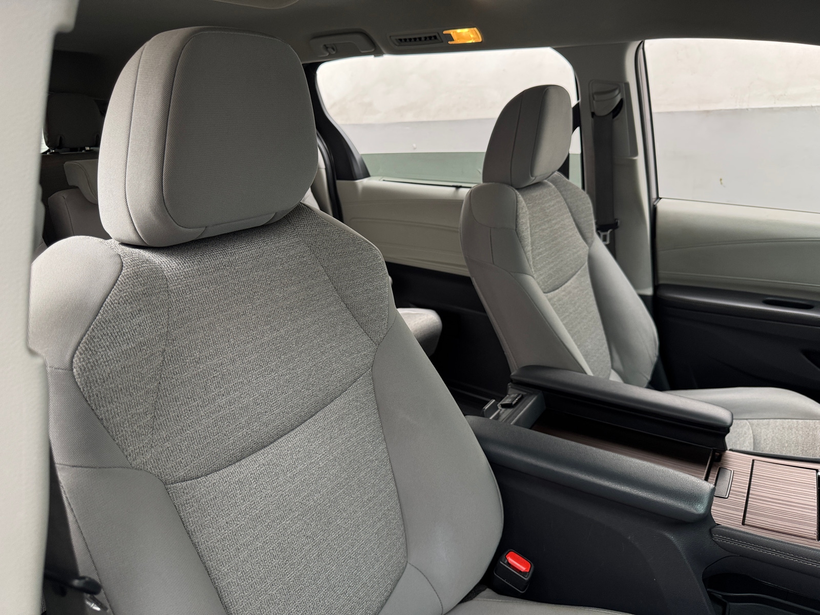 Thumbnail: 2022 Toyota Sienna - 2