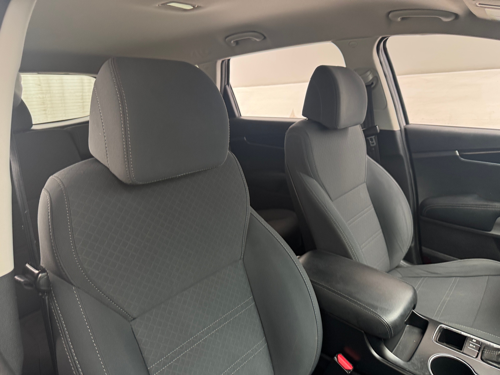 Thumbnail: 2017 Kia Sorento - 2