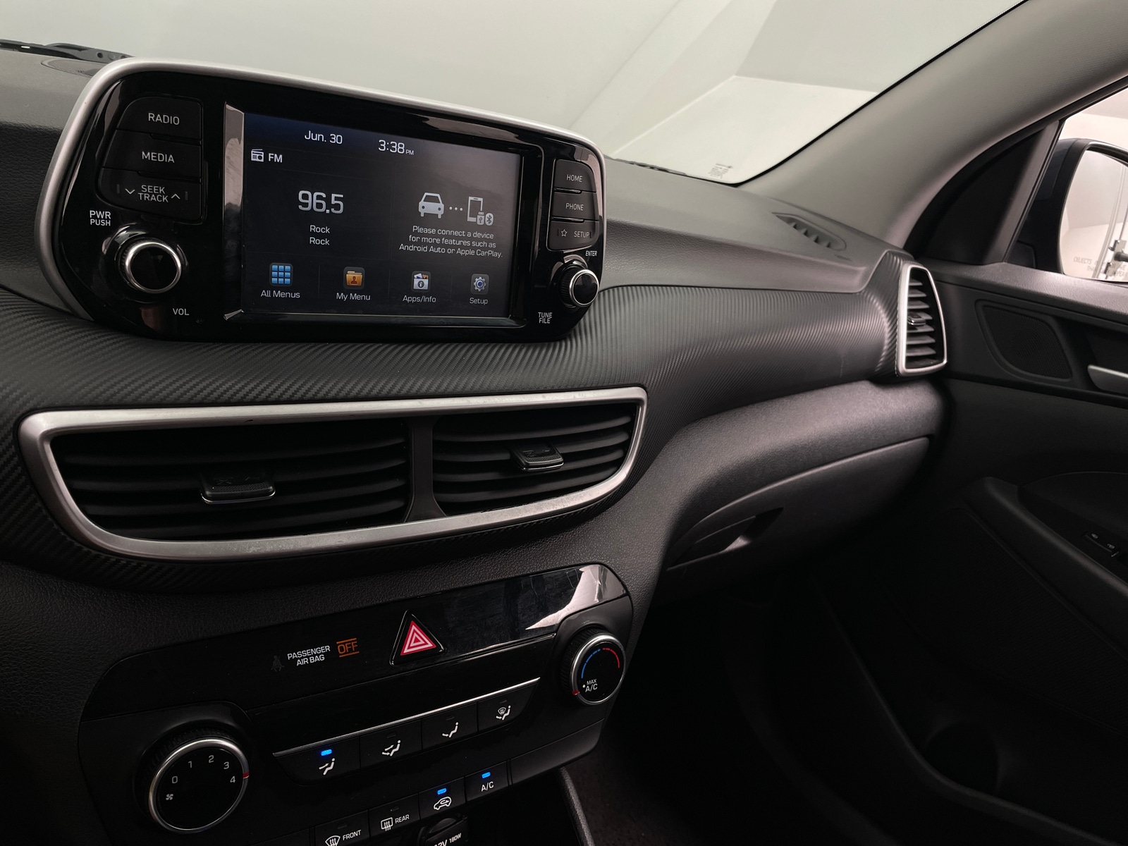Thumbnail: 2019 Hyundai Tucson - 4
