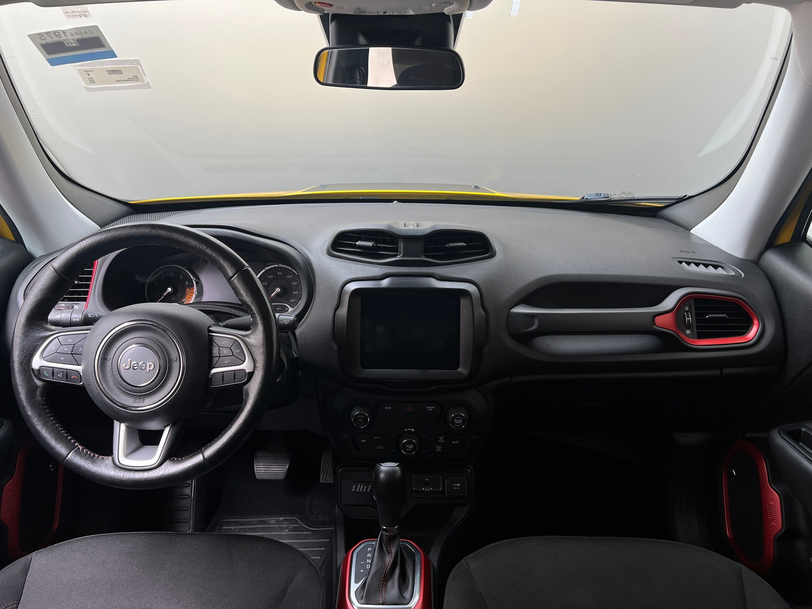 Thumbnail: 2018 Jeep Renegade - 3
