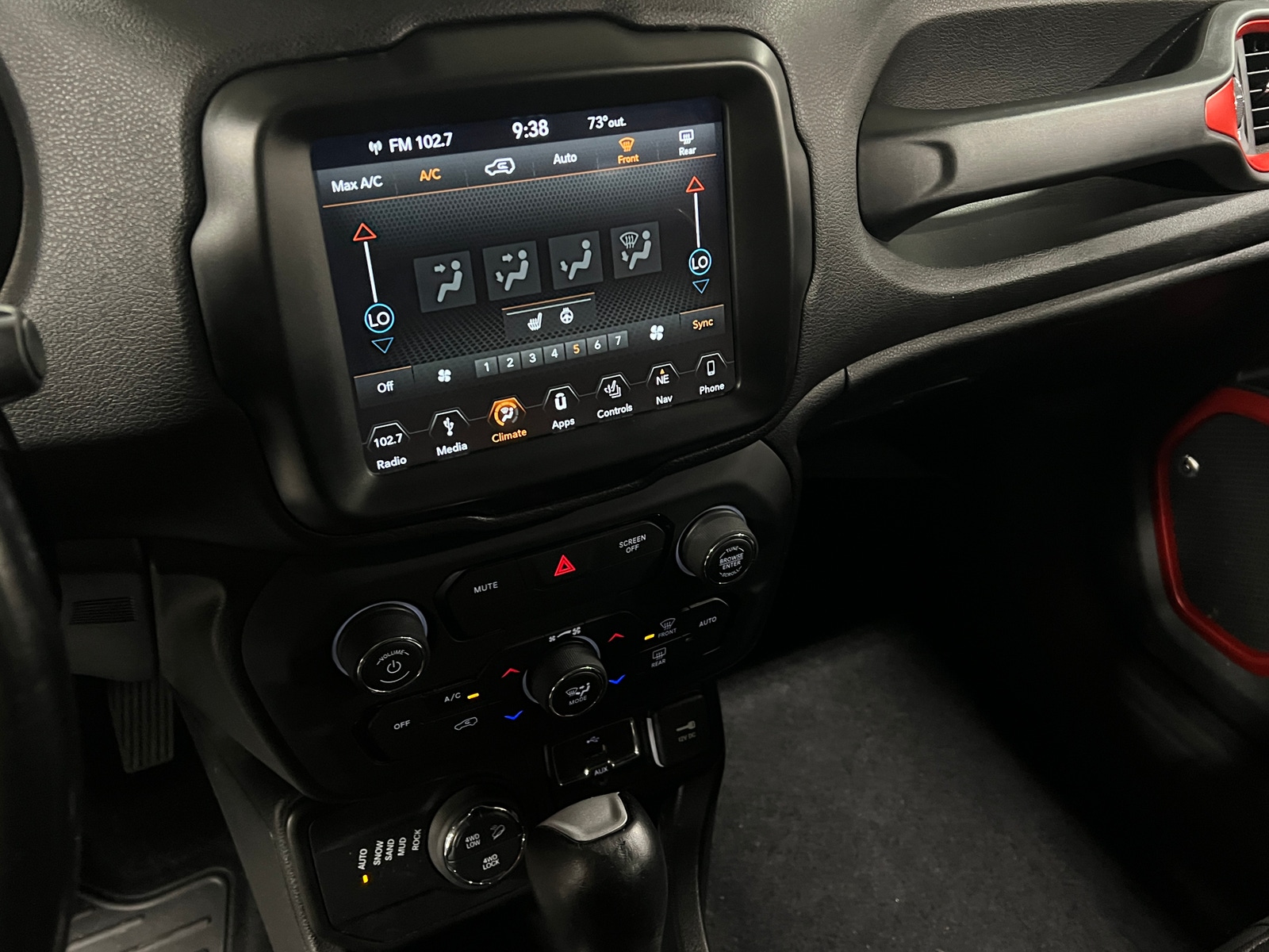 Thumbnail: 2018 Jeep Renegade - 4