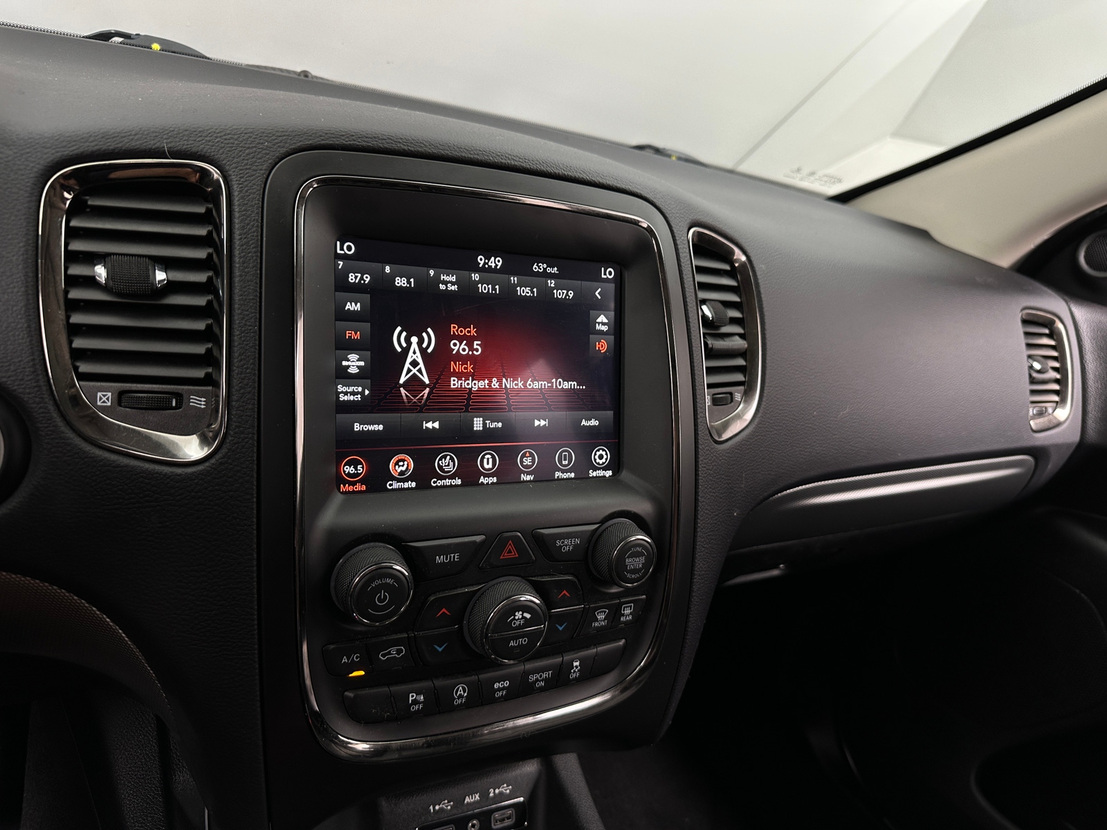 Thumbnail: 2020 Dodge Durango - 3