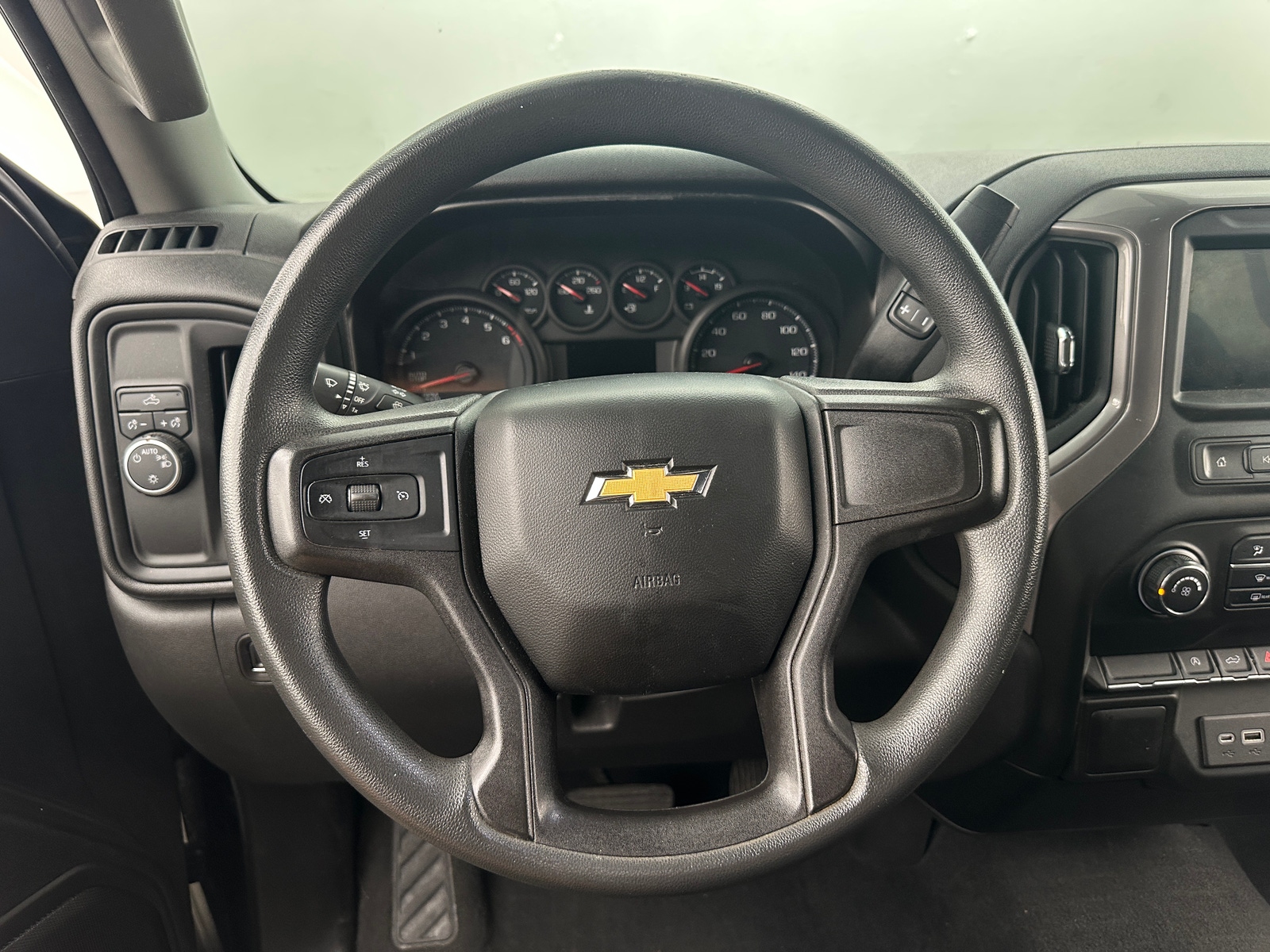 Thumbnail: 2021 Chevrolet Silverado 1500 - 5