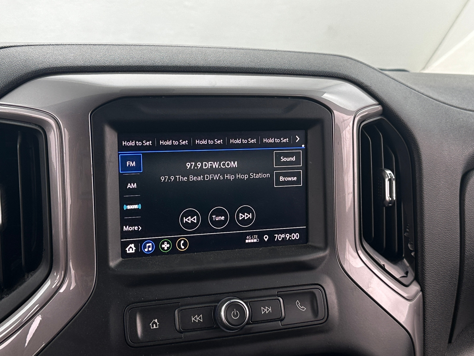 Thumbnail: 2021 Chevrolet Silverado 1500 - 4