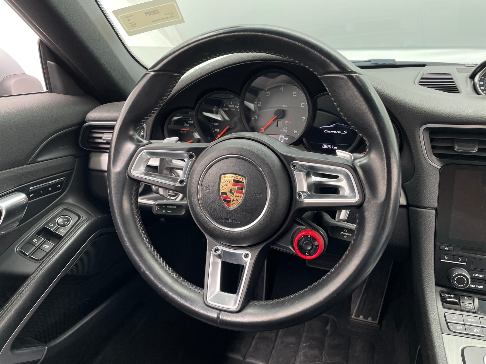 Thumbnail: 2017 Porsche 911 - 3