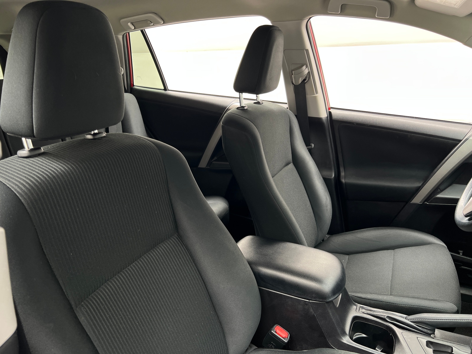 Thumbnail: 2017 Toyota RAV4 - 2