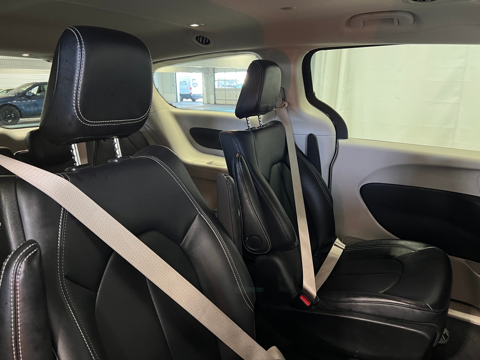 Thumbnail: 2024 Chrysler Pacifica - 5