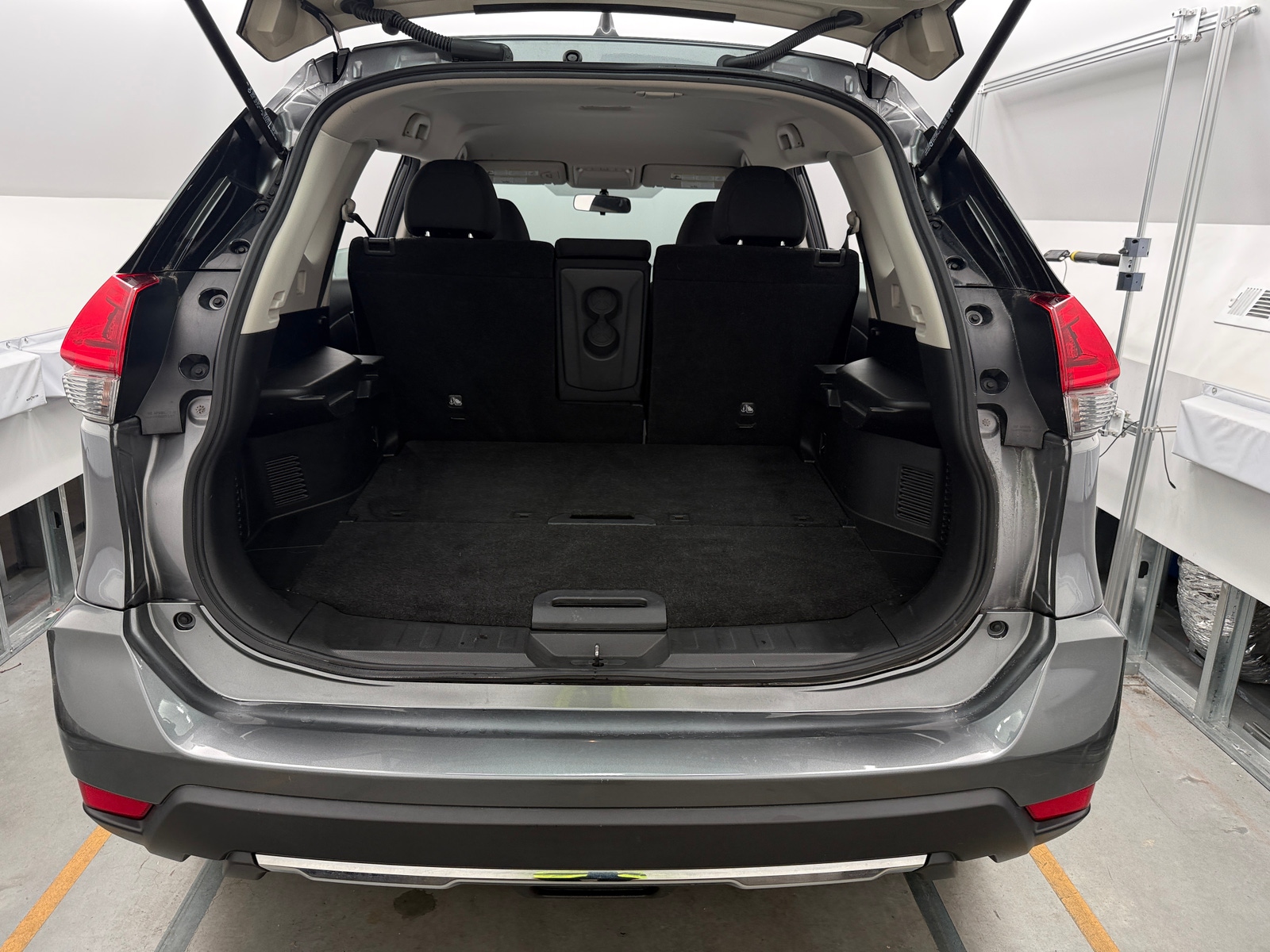 Thumbnail: 2018 Nissan Rogue - 7