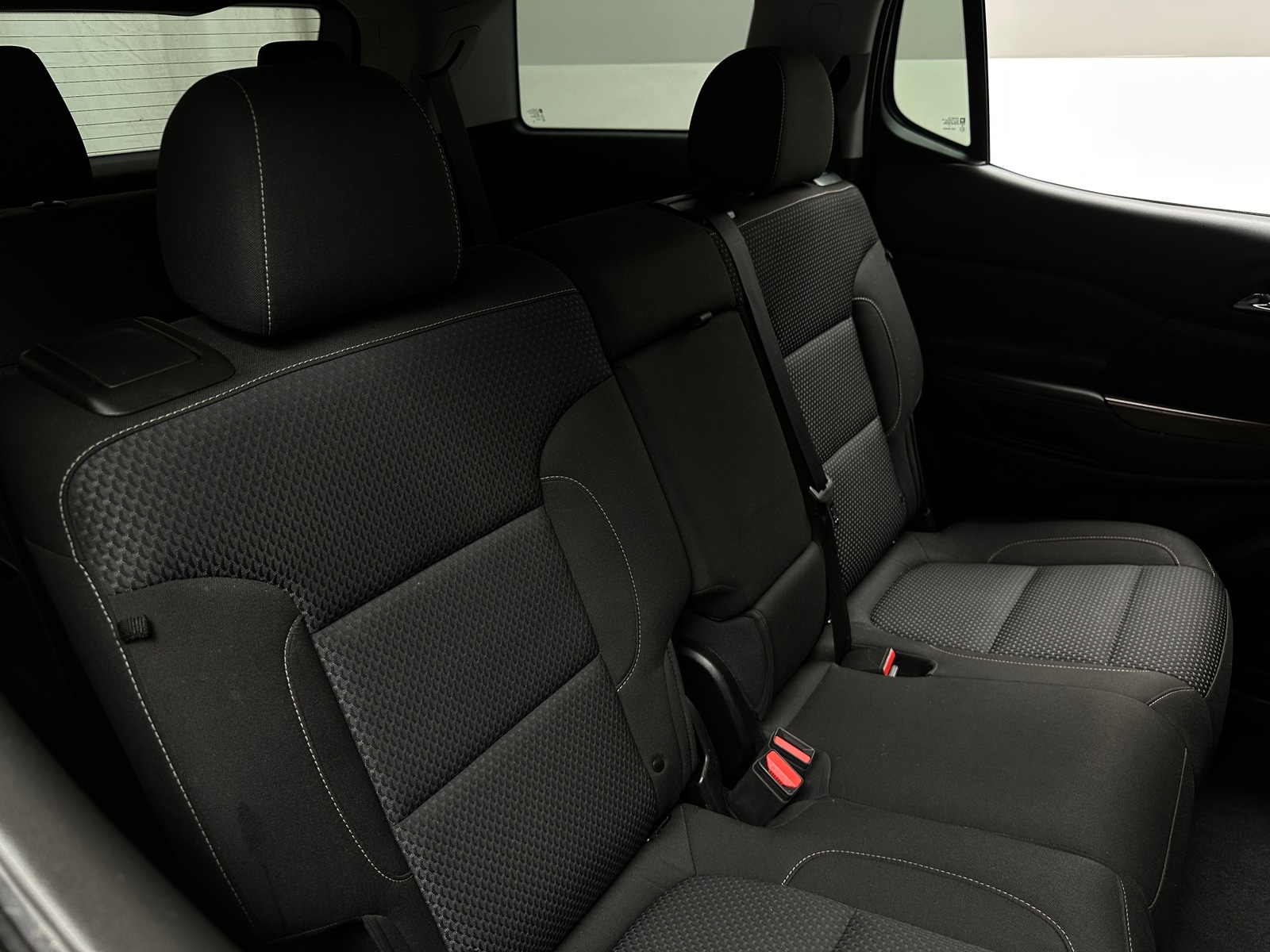 Thumbnail: 2023 GMC Acadia - 6