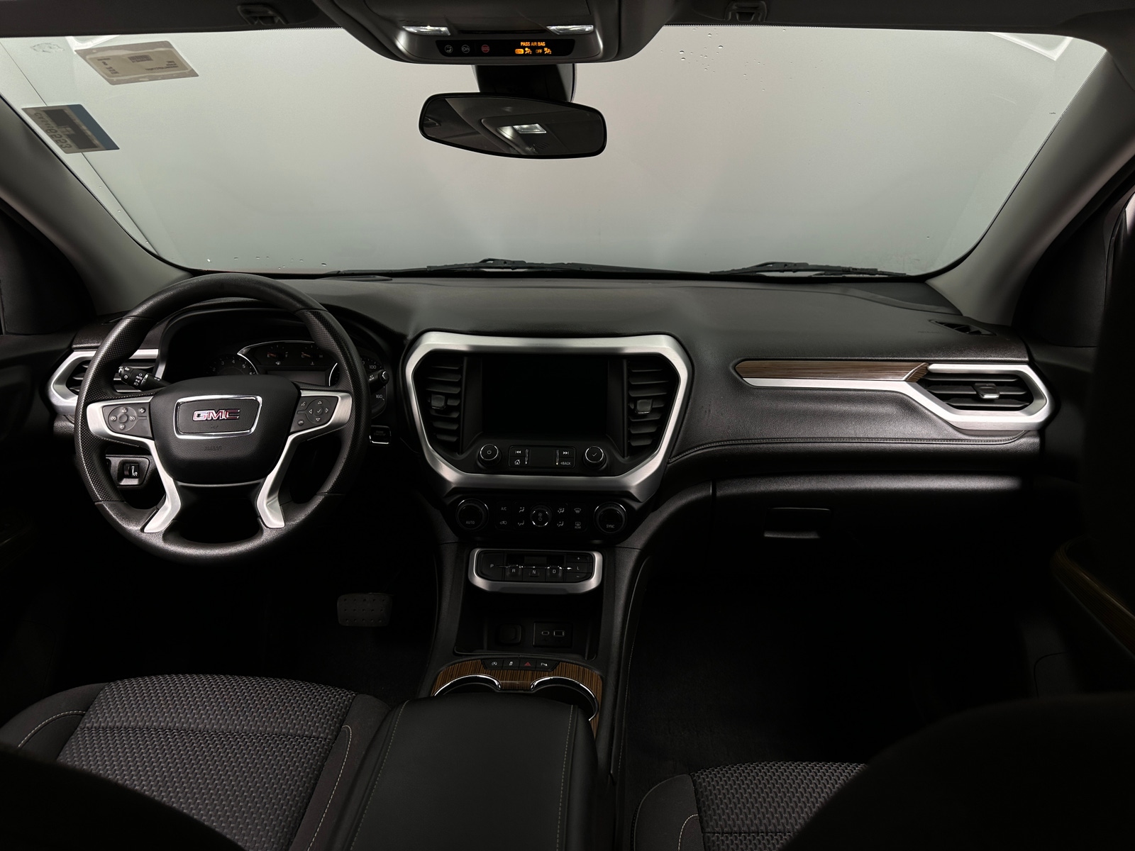Thumbnail: 2023 GMC Acadia - 3