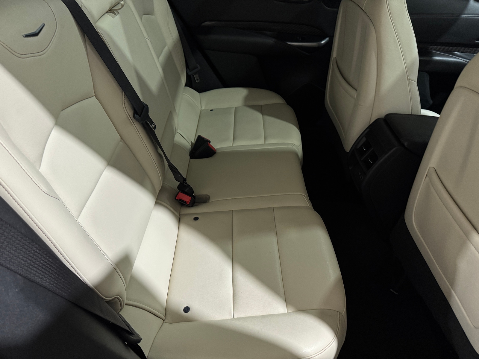 Thumbnail: 2020 Cadillac XT4 - 5