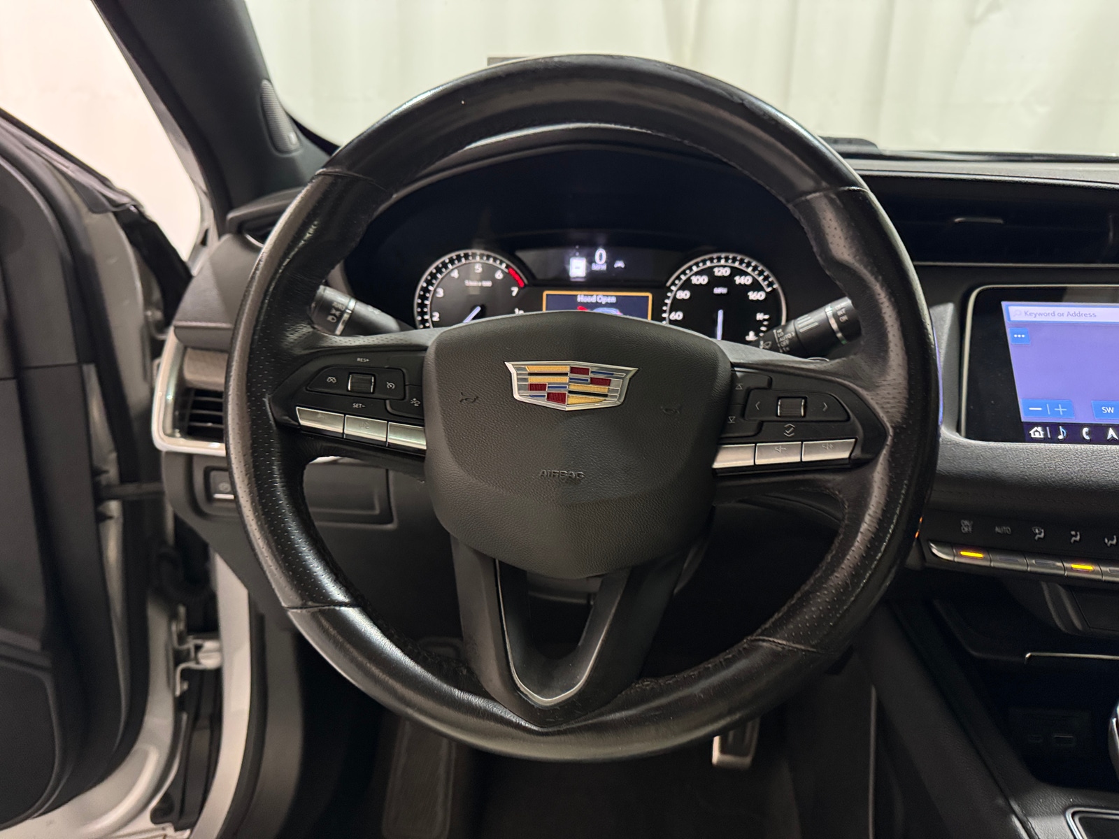 Thumbnail: 2020 Cadillac XT4 - 4