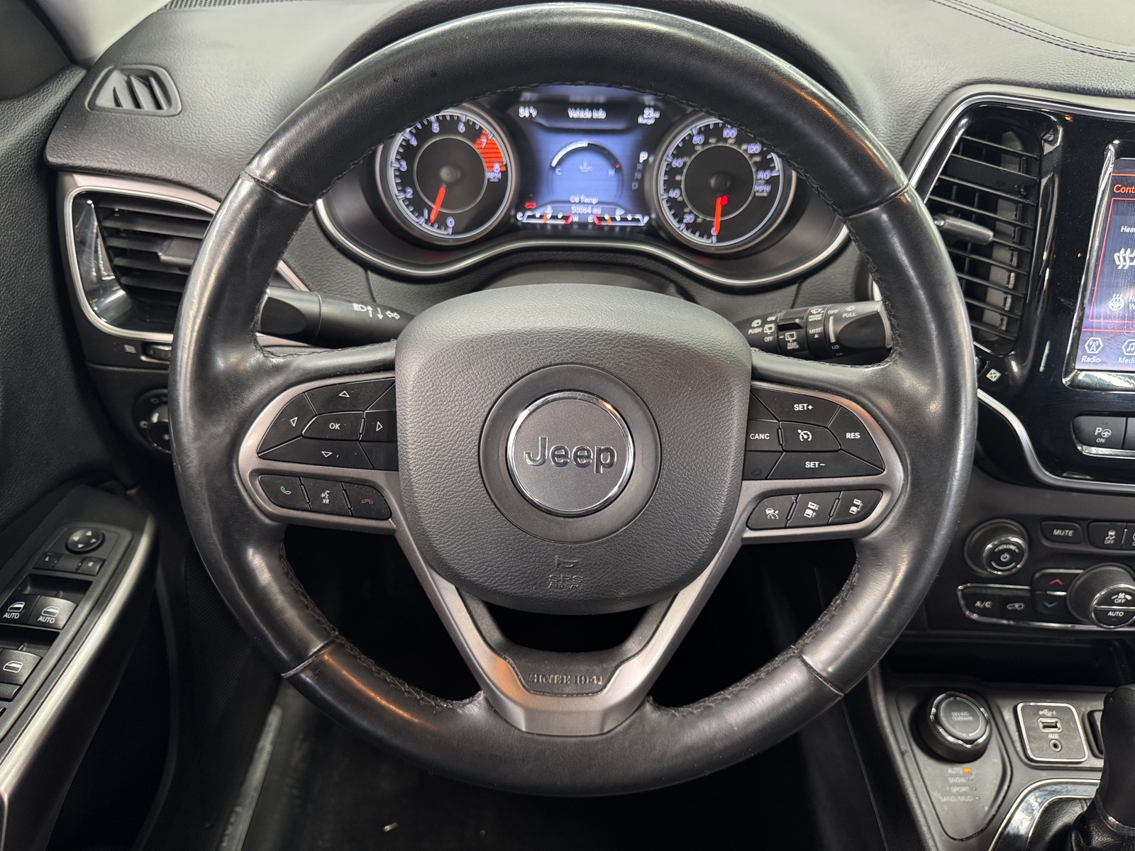 Thumbnail: 2019 Jeep Cherokee - 4