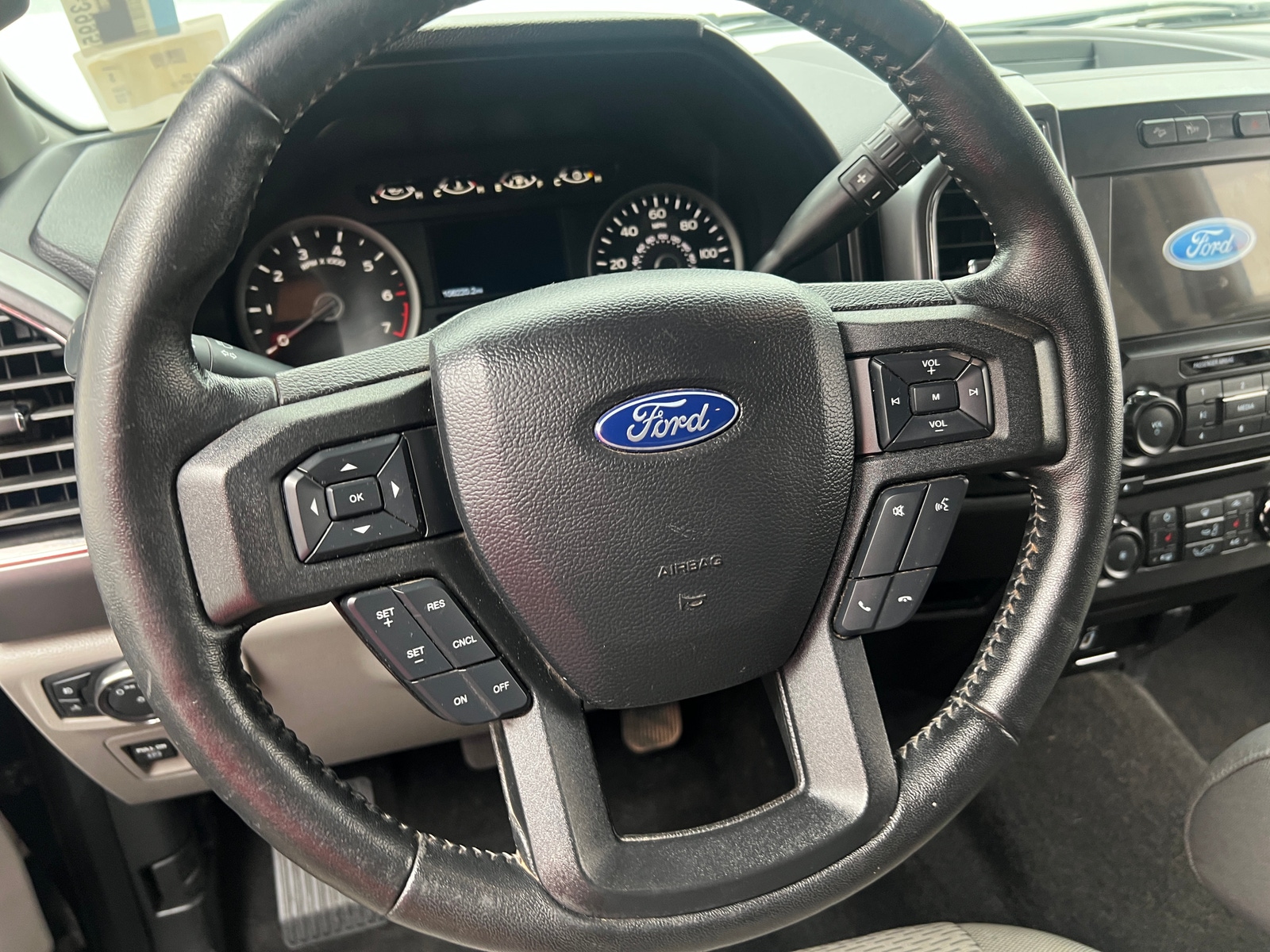 Thumbnail: 2018 Ford Econoline - 5