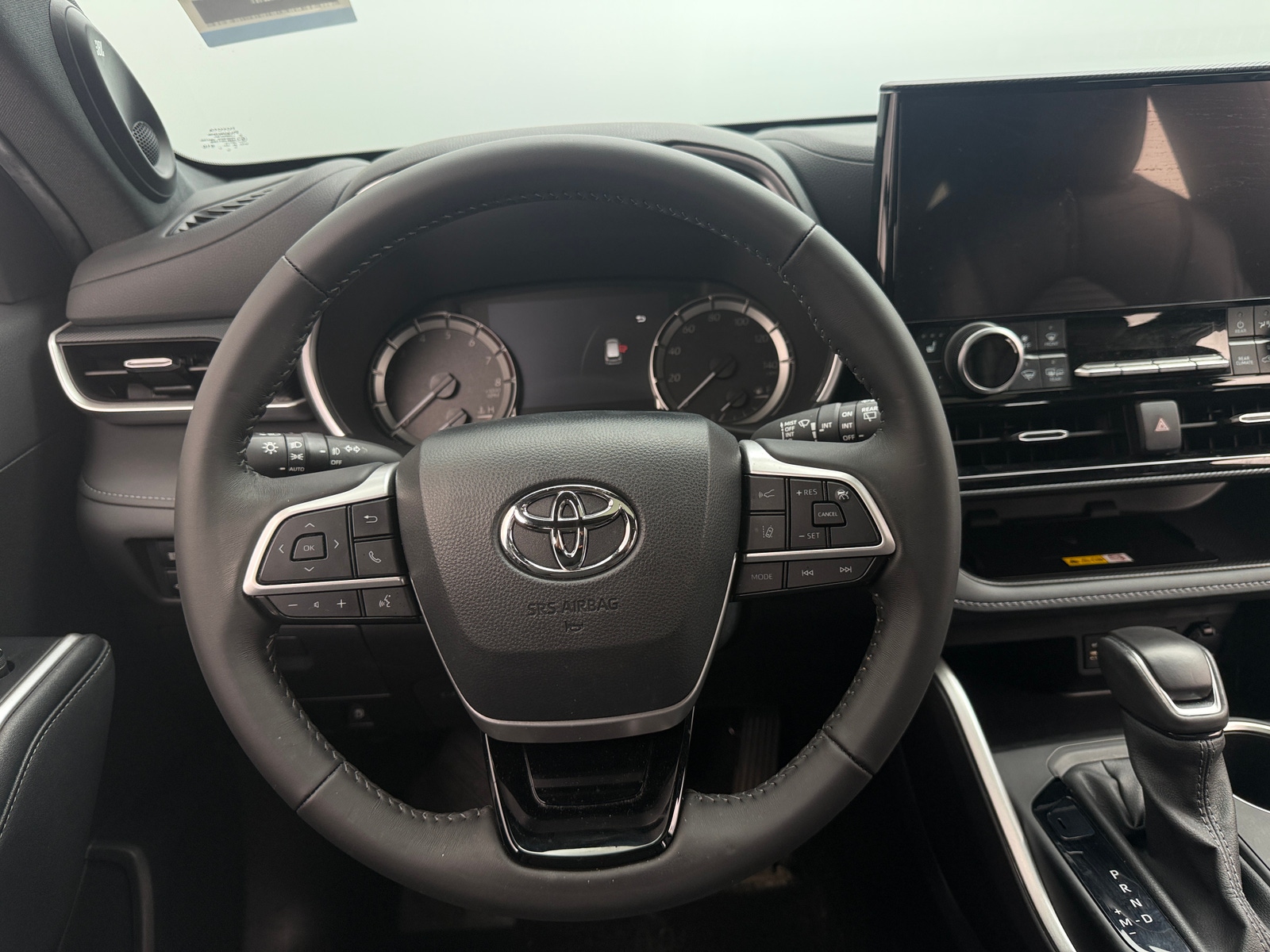 Thumbnail: 2024 Toyota Highlander - 5