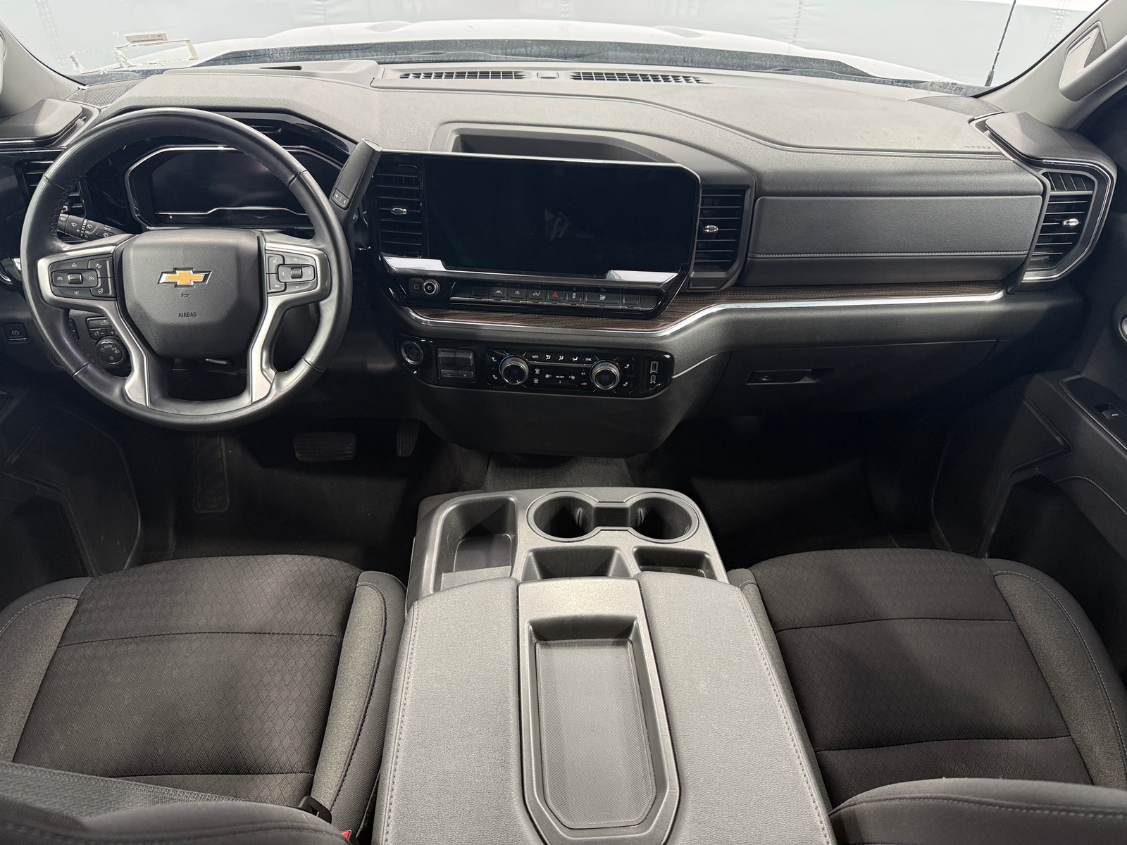 Thumbnail: 2025 Chevrolet Silverado 1500 - 3