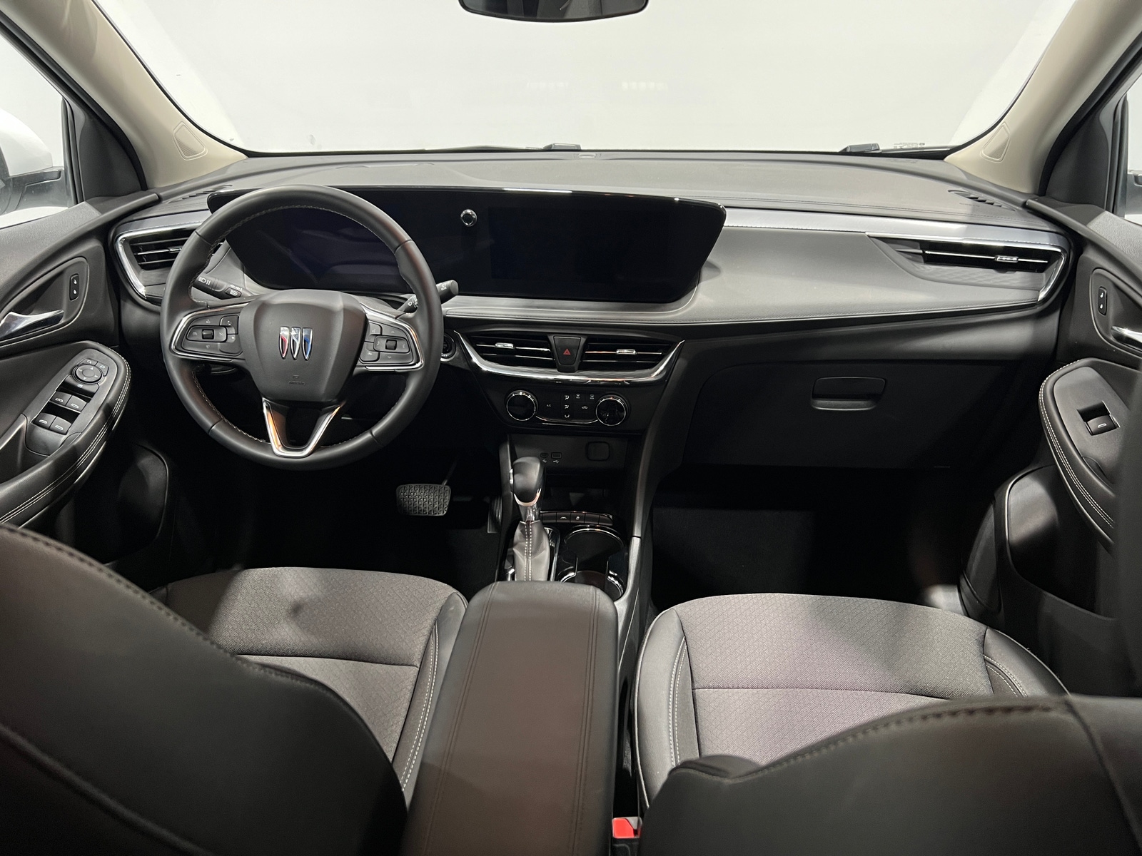 Thumbnail: 2025 Buick Encore GX - 2